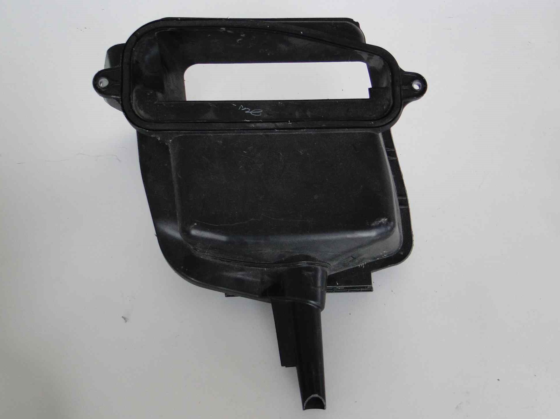 MERCEDES ML W164 OBUDOWA WLOTU POWIETRZA NAGRZEW Part number A1648300540