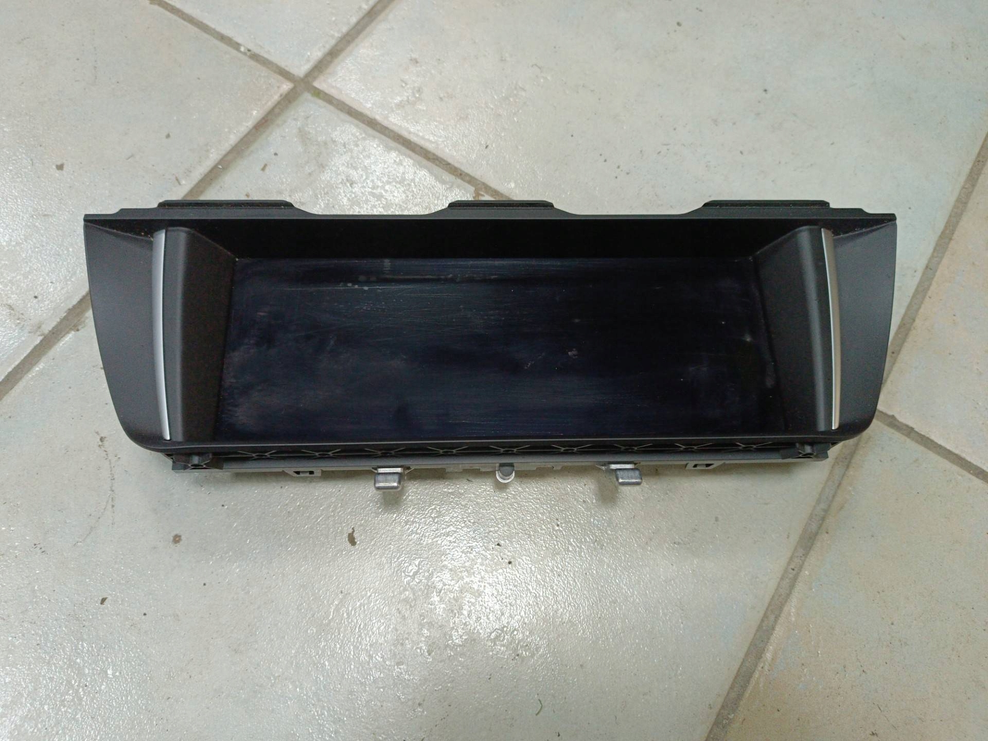 Monitor wyświetlacz BMW 5 F07/F10/F11 facelift F10 2016 9321016016 Numer katalogowy oryginału 9321016016 Monitor wyświetlacz BMW 5 series F07/F10/F11 [facelift] F10 SKU11912