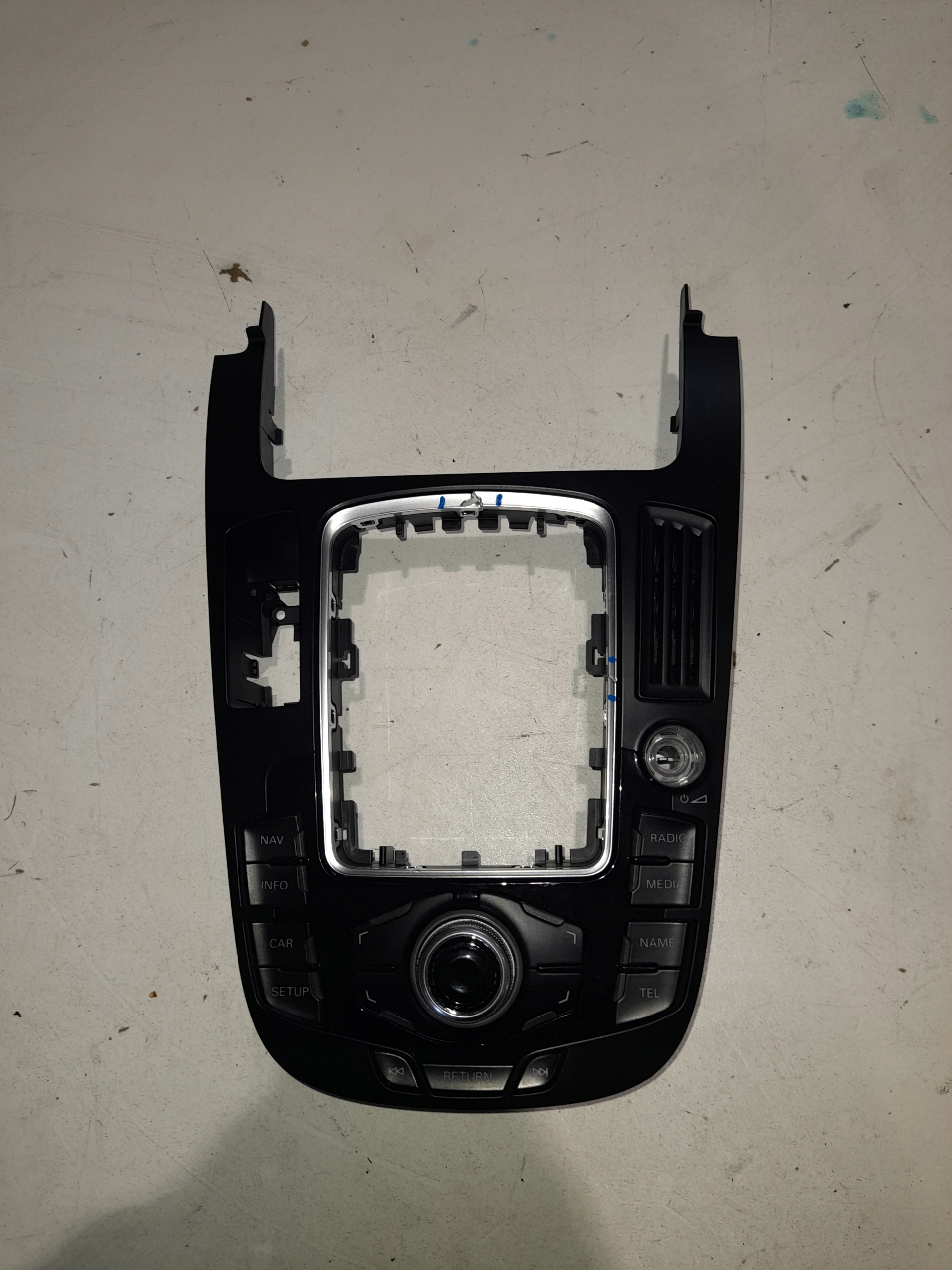 control panel CENTRALNY AUDI A4 B8