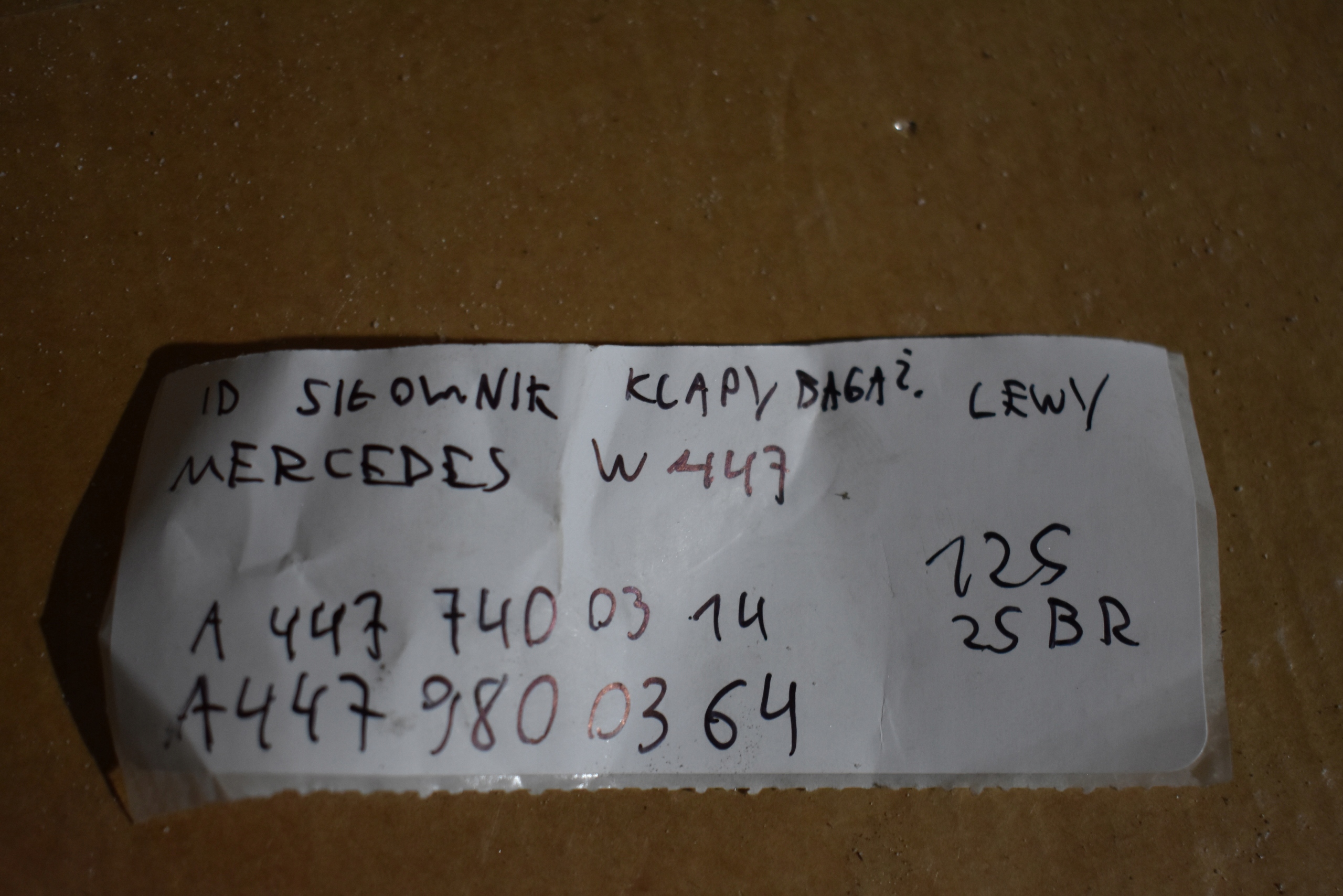IDEALNY damper bonnet boot left MERCEDES W447 1