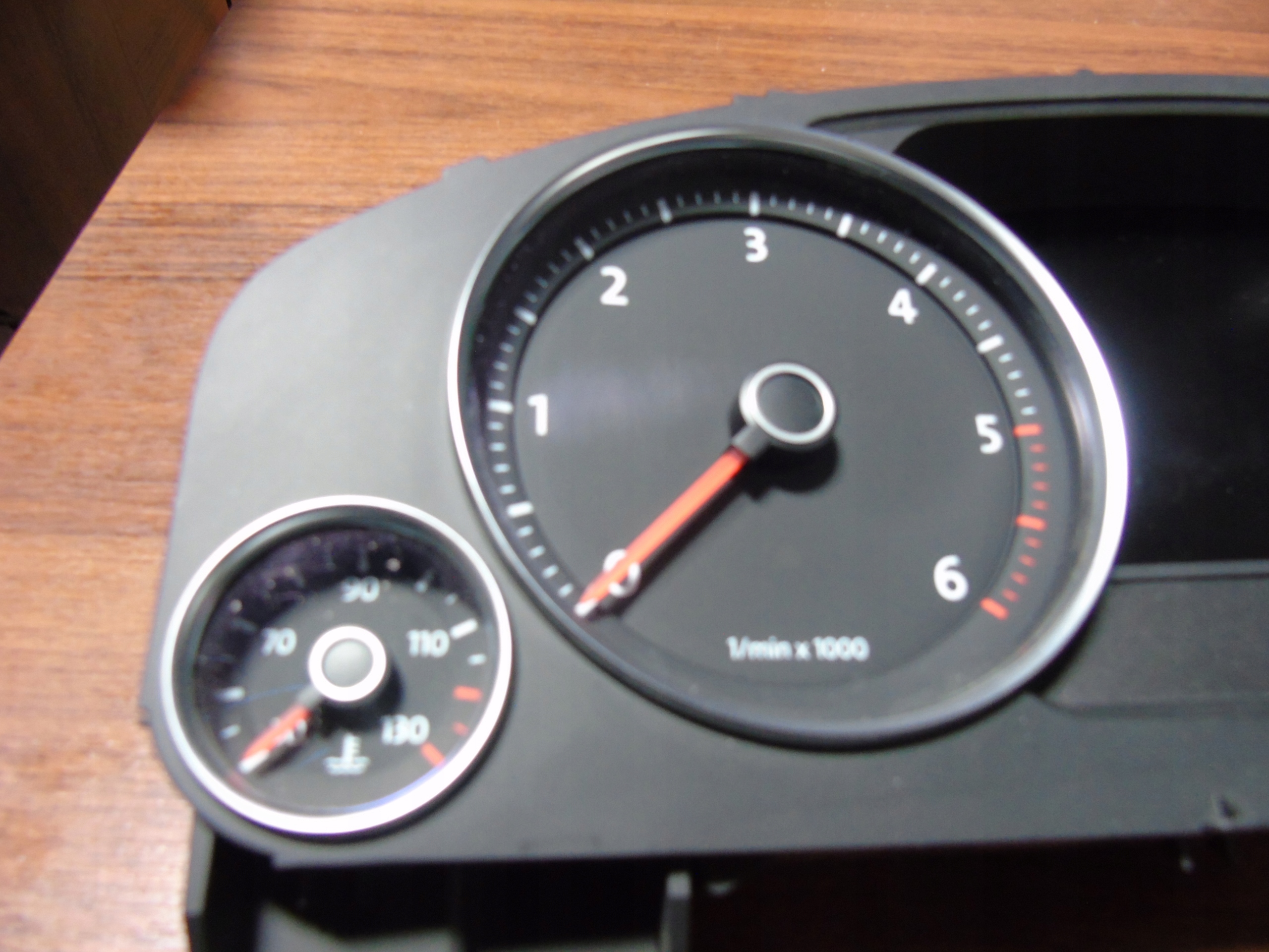 IDEALNY KPL.dials clock VW TOUAREG 7P6 0263677129 1 9