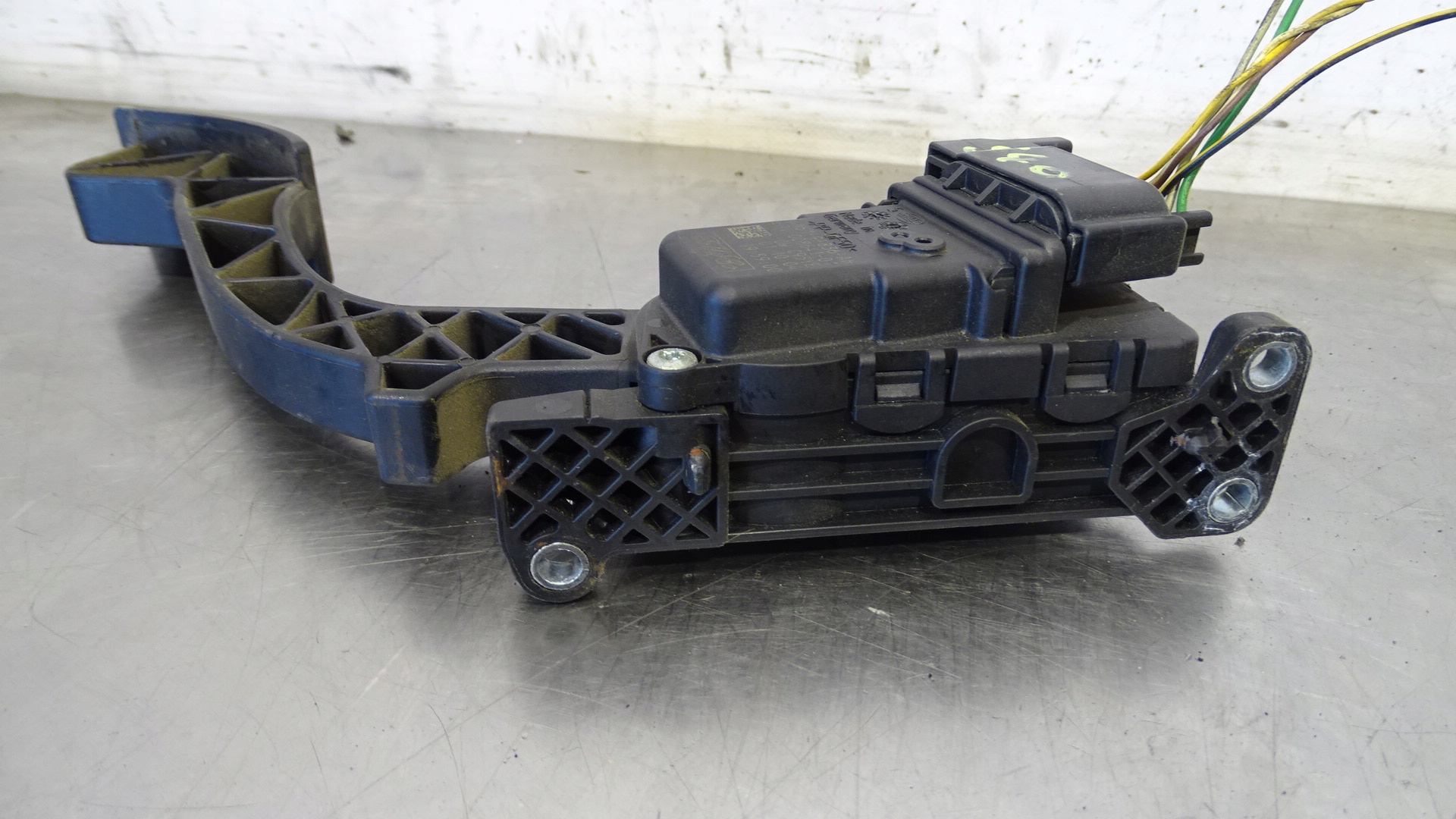 PEDAŁ GAZU VOLVO S40 2.0