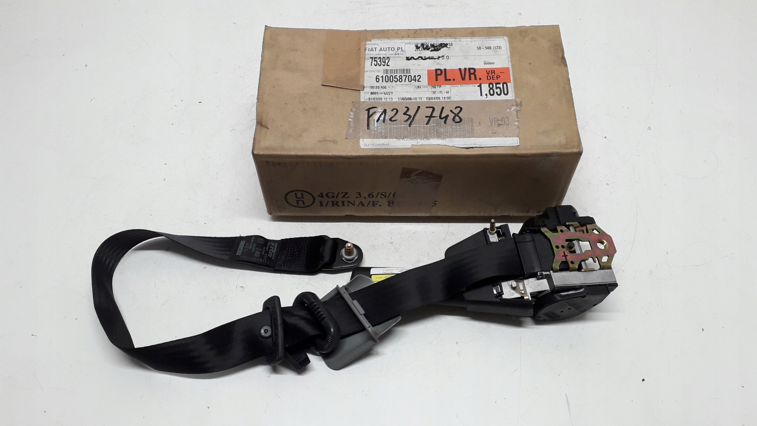 FIAT PUNTO 1 І ПЕРЕДНІЙ ПРАВИЙ РЕМІНЬ 715680080