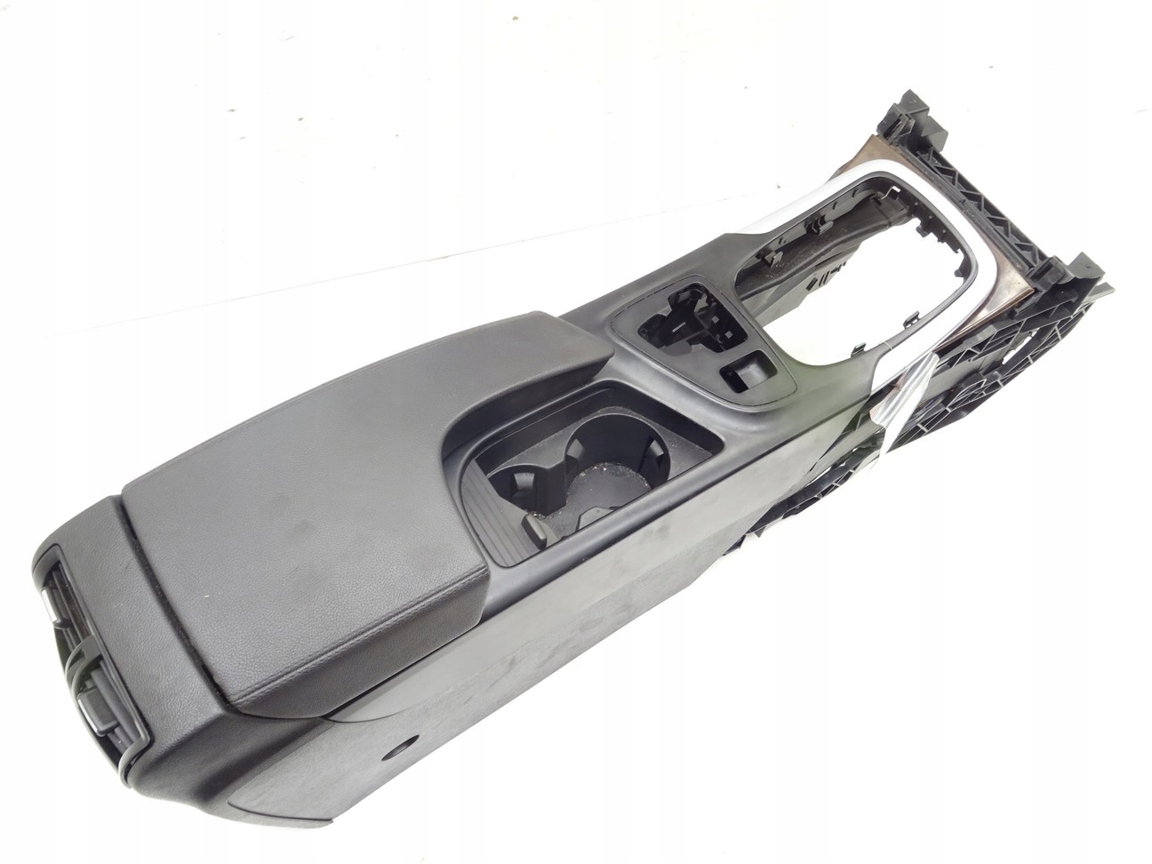 TUNEL ŚRODKOWY OPEL INSIGNIA A 08-17 Producent części OEM