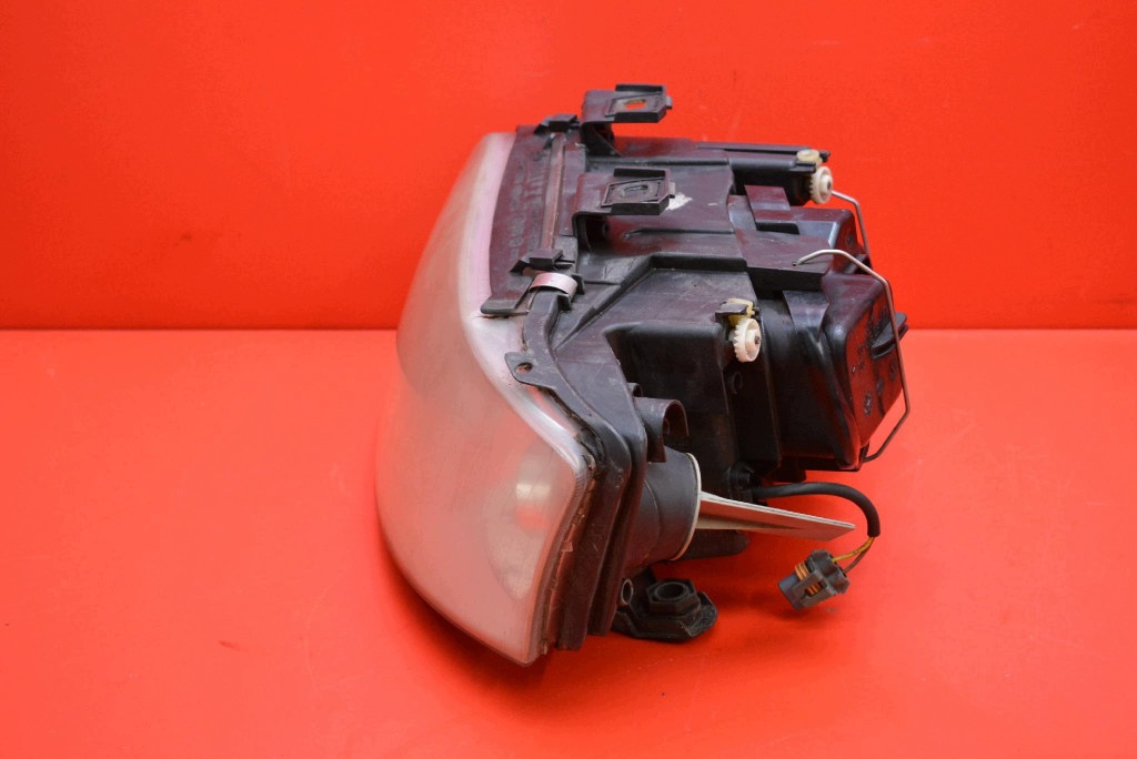 REFLEKTOR left light front lens XENON EU 155913-00 AUDI A6 C5 LIFT 01