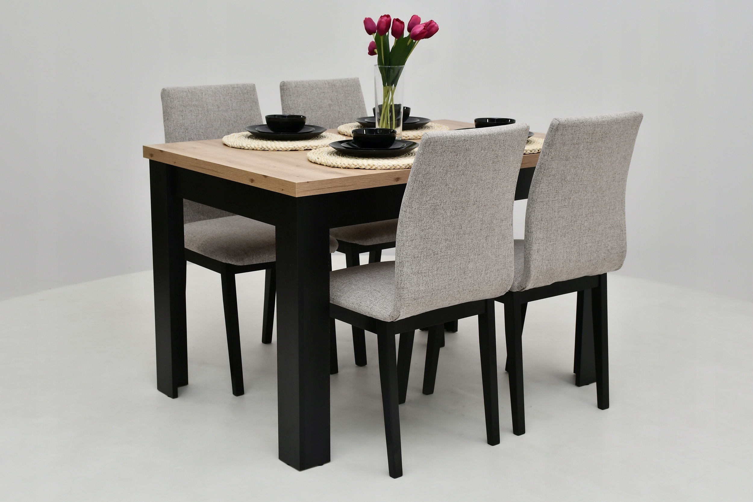 Profilowane, w pełni tapicerowane krzesła, stół Kod producenta S4480/120 LUNA1