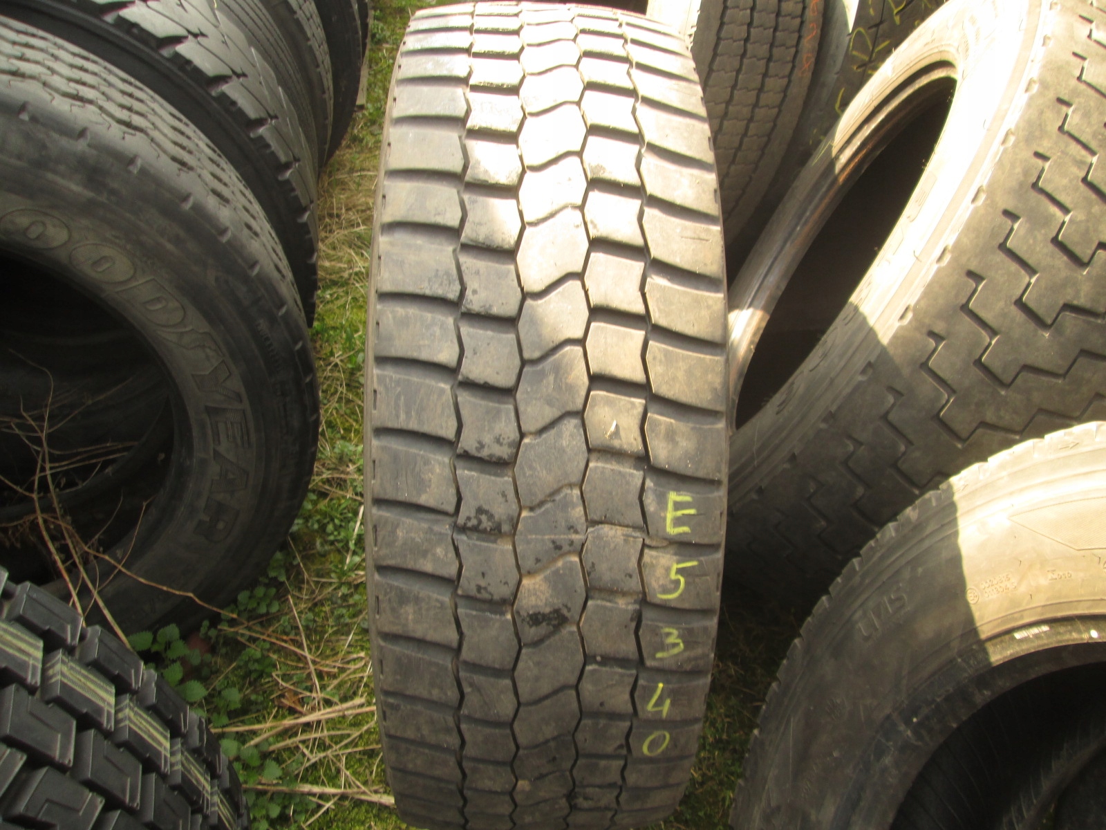 295 / 60r22. 5 Hankook шаблон Dunlop привід