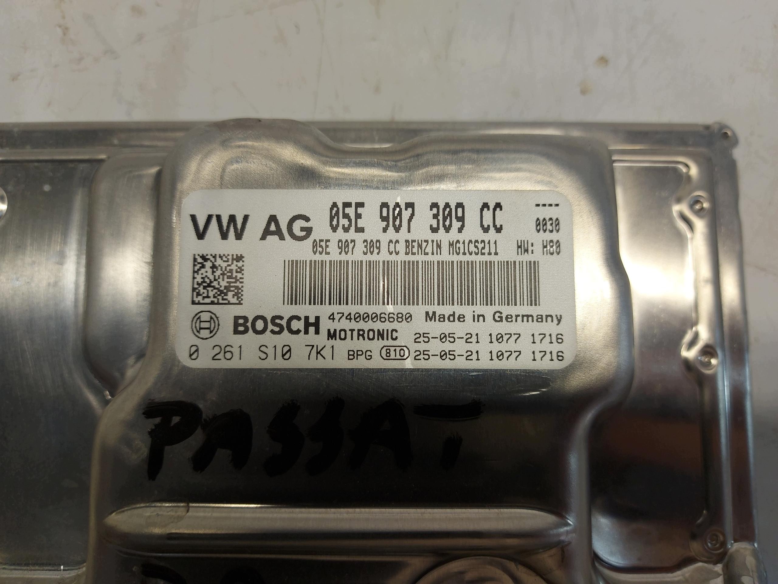 VW Passat R B9 3J0 2025r computer control unit ecu 1.5 e-tsi 05E907309cc
