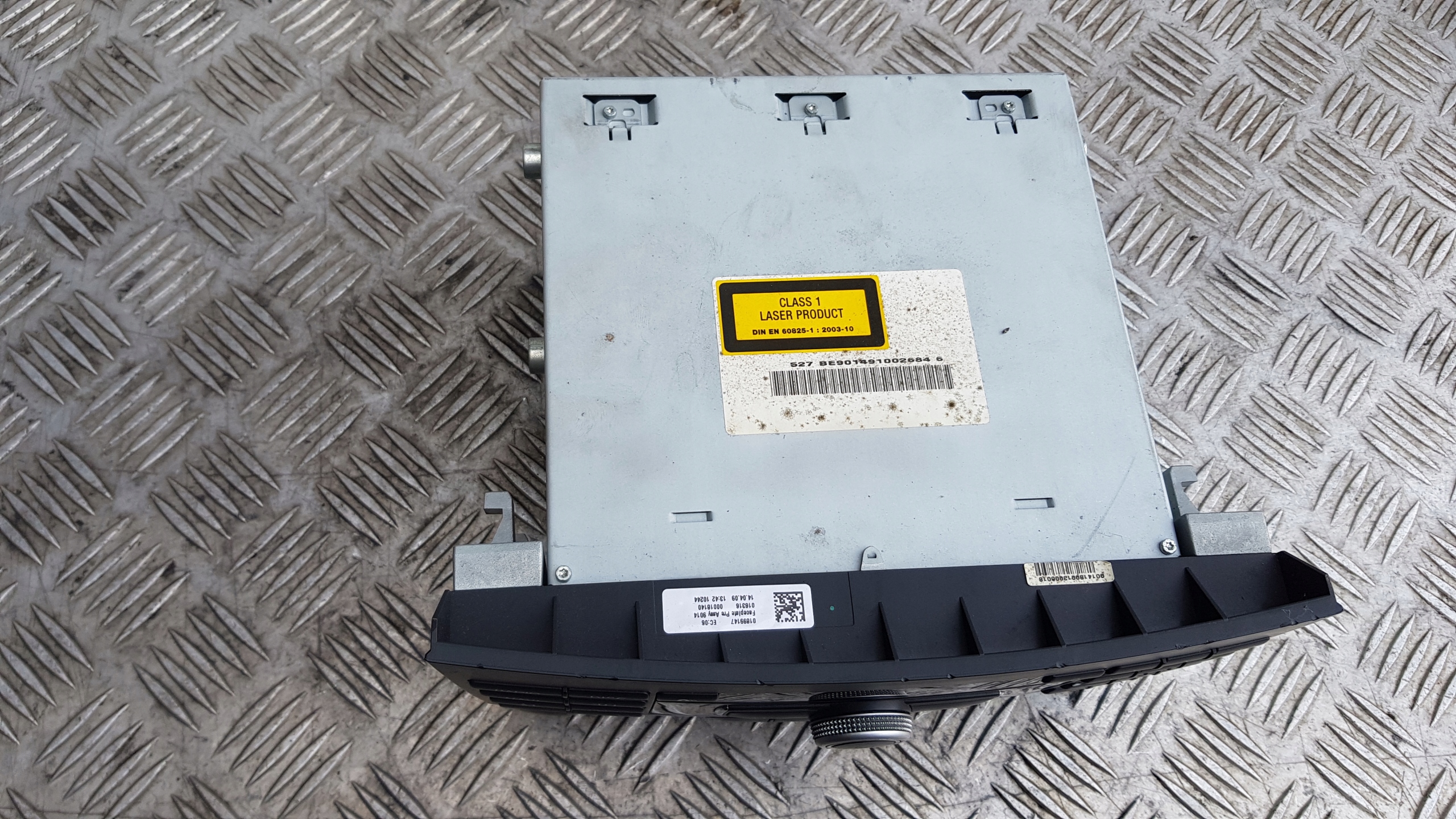 MERCEDES W212 RADIO navigation HARMAN A2129065600