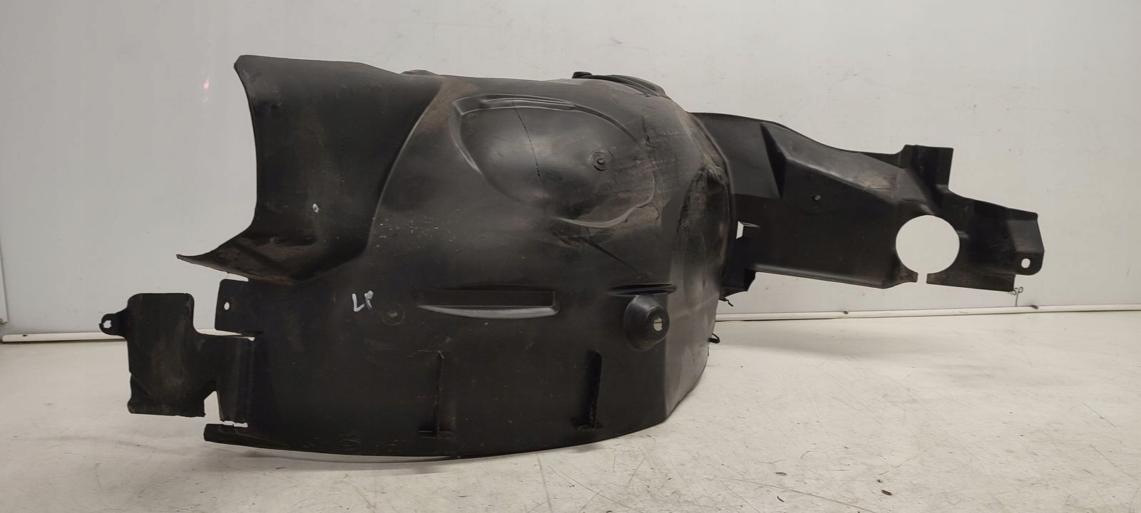 mudguard front front right Mercedes W169 1,5 petrol 5D