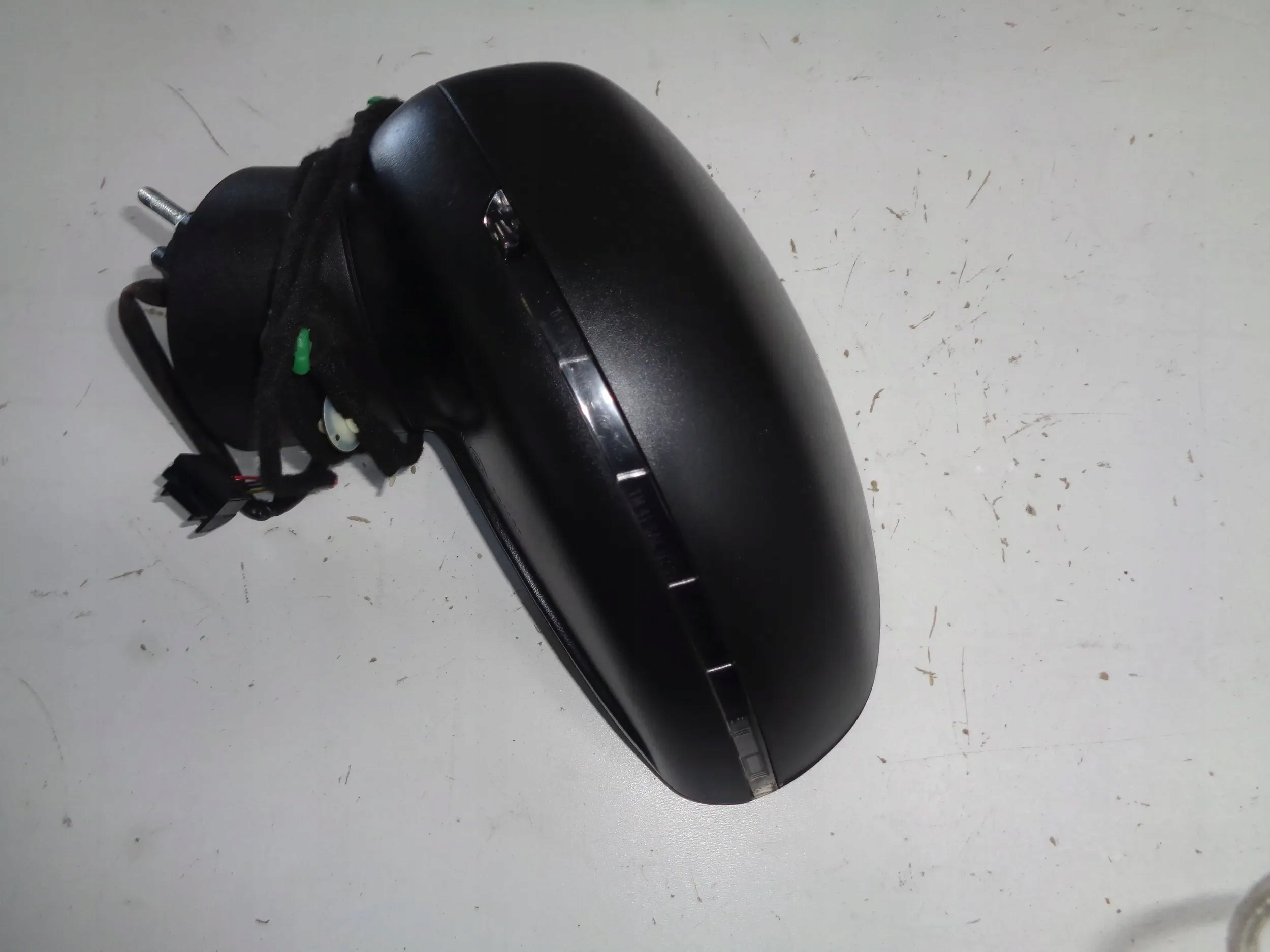 AUDI A1 8X mirror left 5 vertical 10-18R