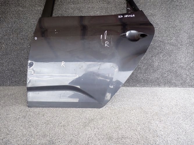 KIA VENGA 10- door left rear. rear part