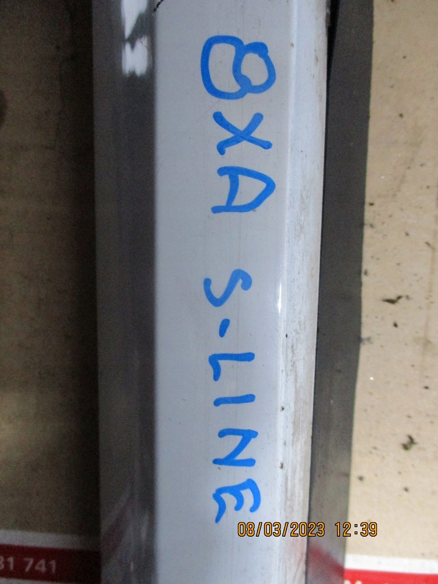 cap threshold AUDI A1 8XA S-LINE