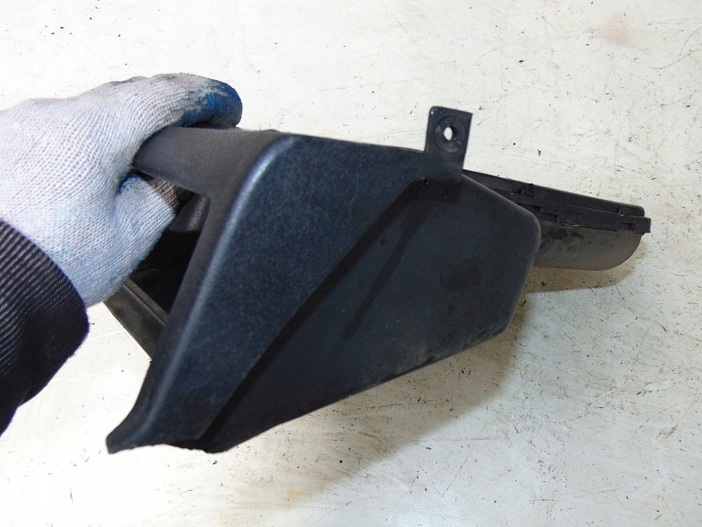 vw Golf II MK2 91r 5D полка бардачок пассажира