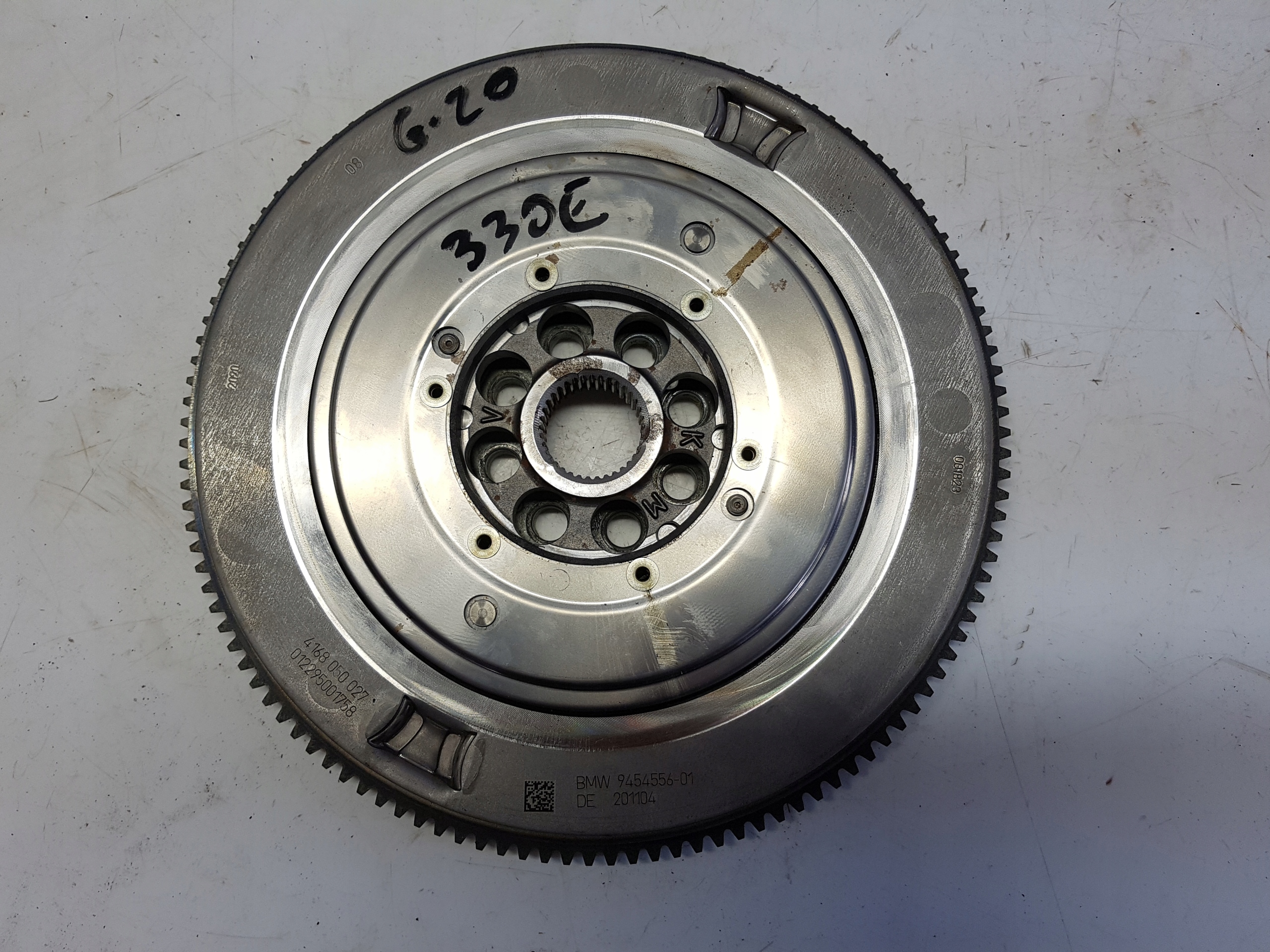 BMW G20 330e 2.0iT hybrid wheel flywheel clutch