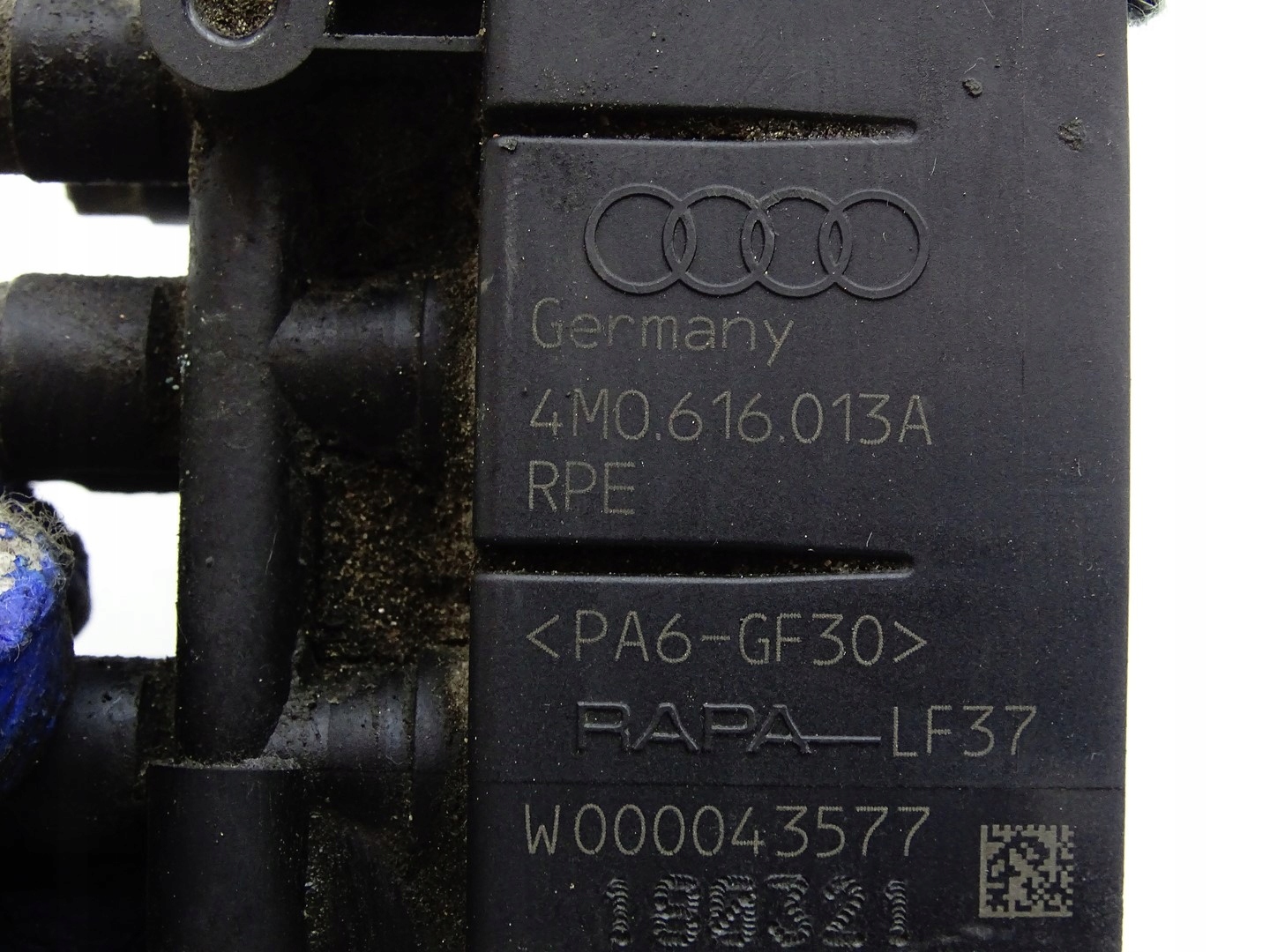 ROZDZIELACZ Sensor Achsträgers AUDI Q7 4M 15- 4M0616013A