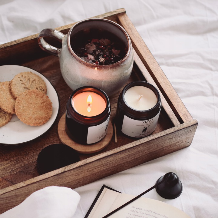 SOJOWA ŚWIECA ZAPACHOWA ZAPACH LASU AMBRY MIĘTY Czas palenia do 25h