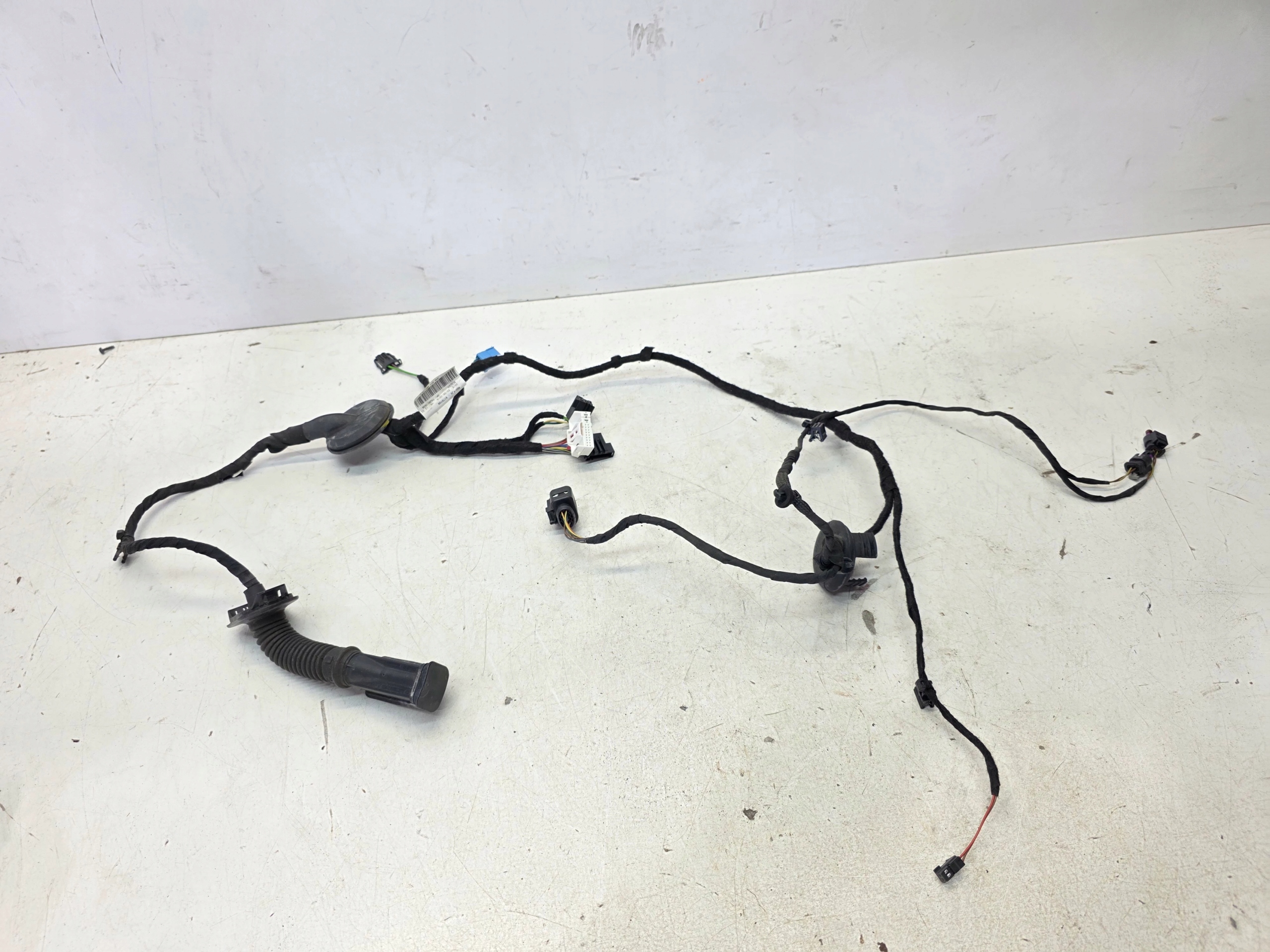 bundle door LEWYLUB right rear part AUDI Q7 4M 4M0971687FQ