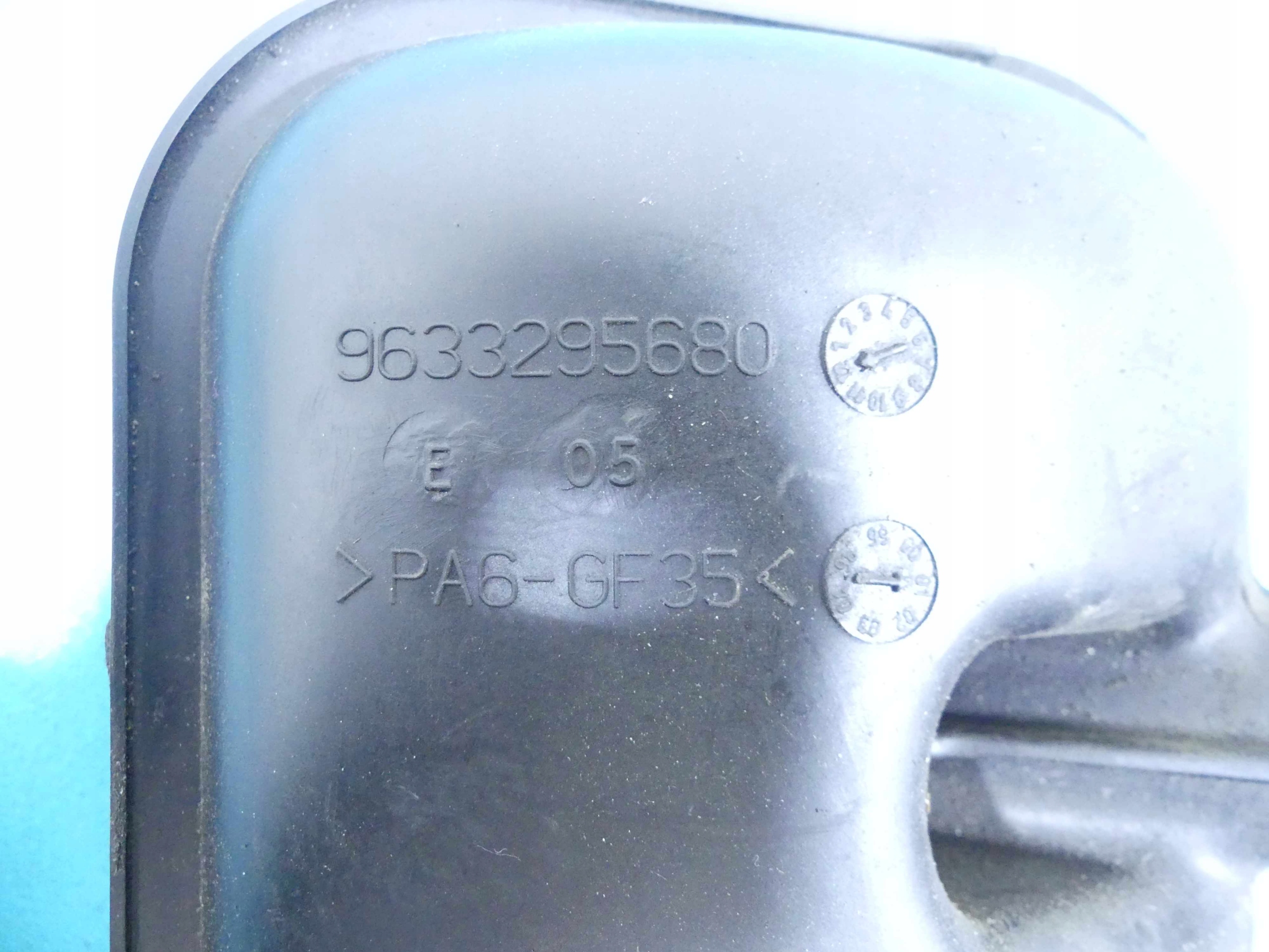 резонатор Воздух peugeot 407 2.2b