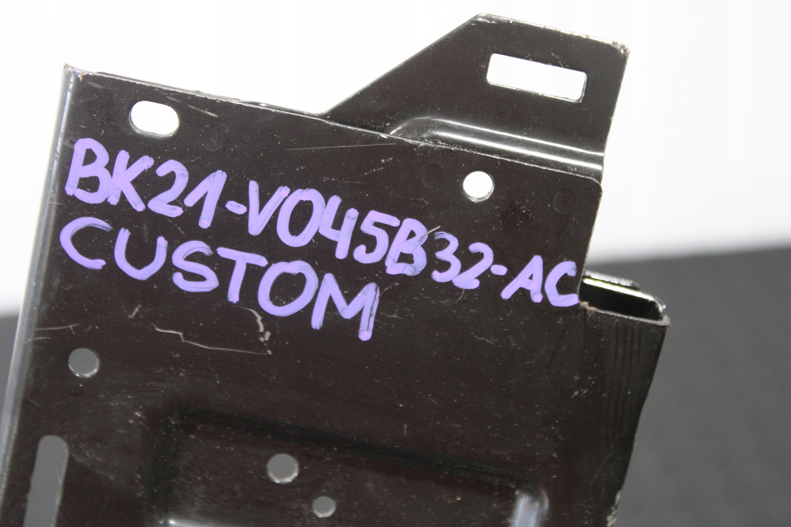 STÜTZE HALTER TRANSIT CUSTOM BK21-V045B32-AC