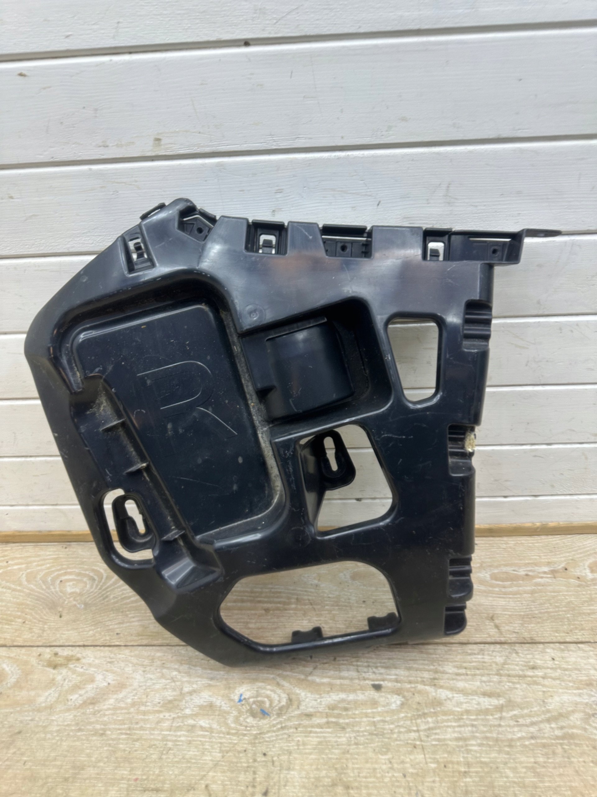 BMW M2 F87 bumper bracket right rear part 8062186