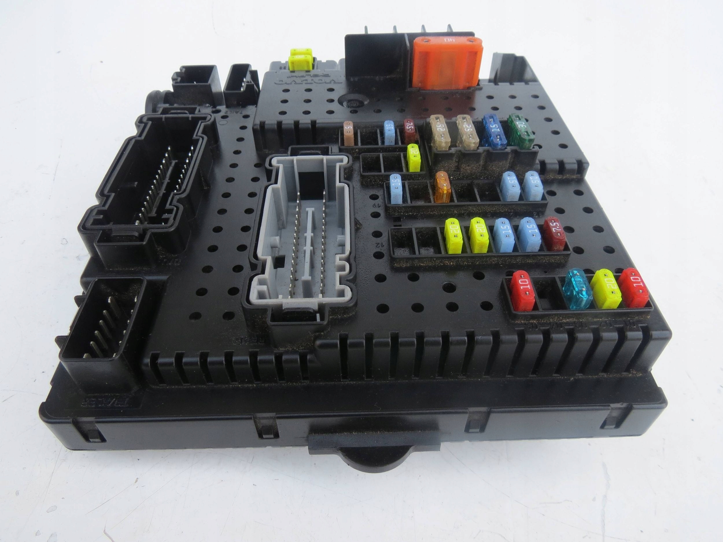 Module fusibles VOLVO XC90 4.4 V8 30786646