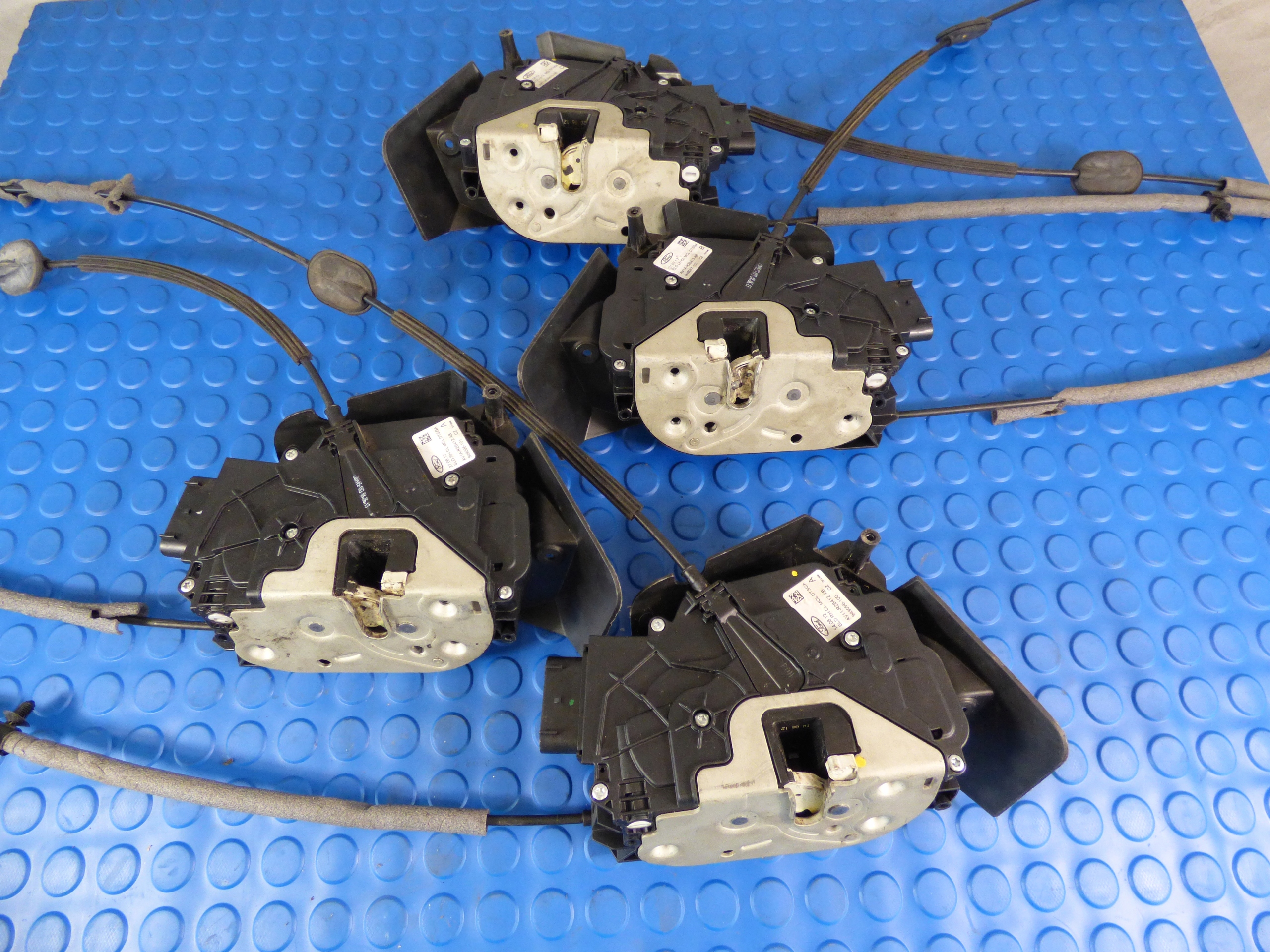lock door rear part right left FORD B-MAX