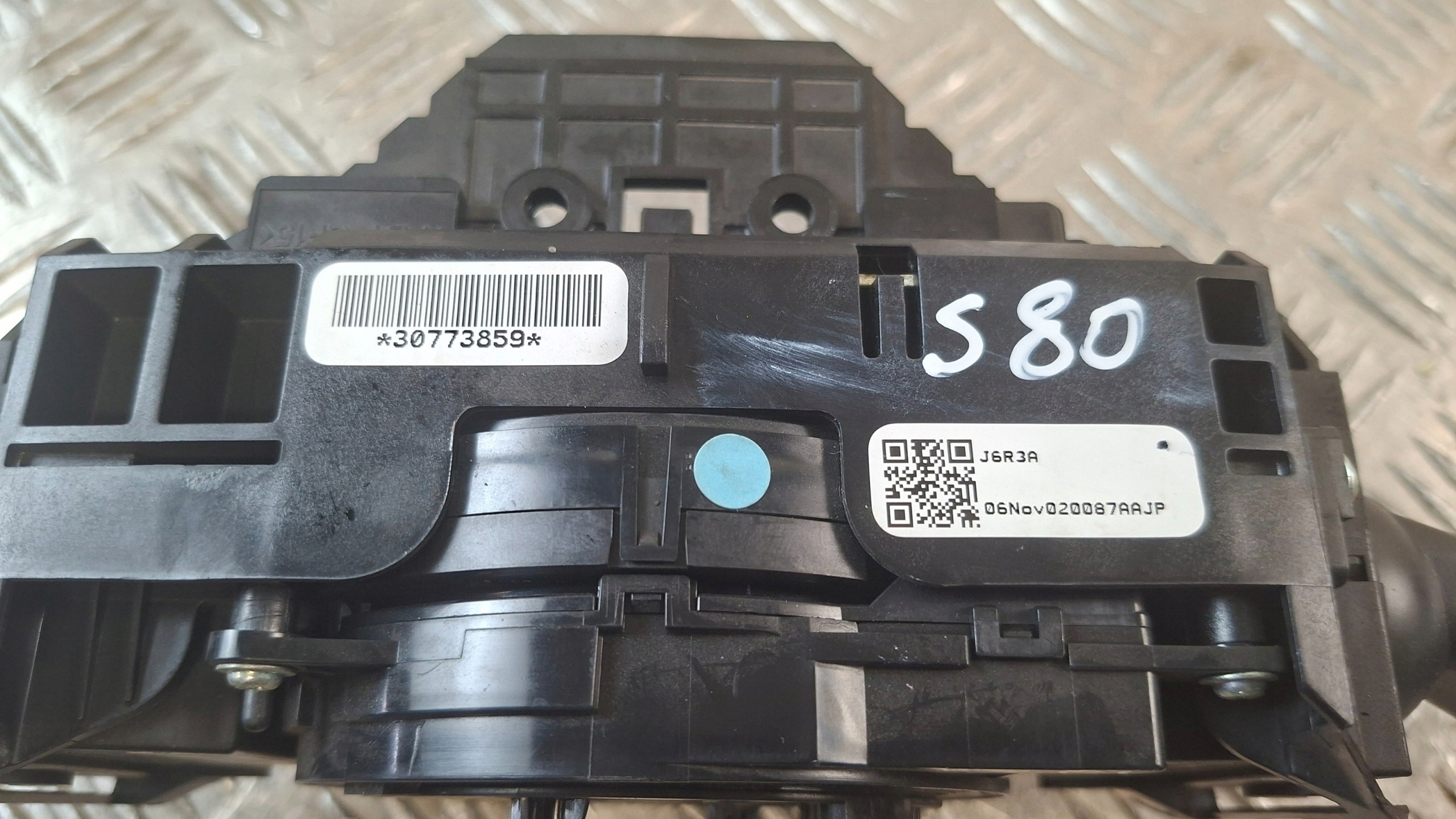 commande levier commodo sous volant VOLVO S80 2.5