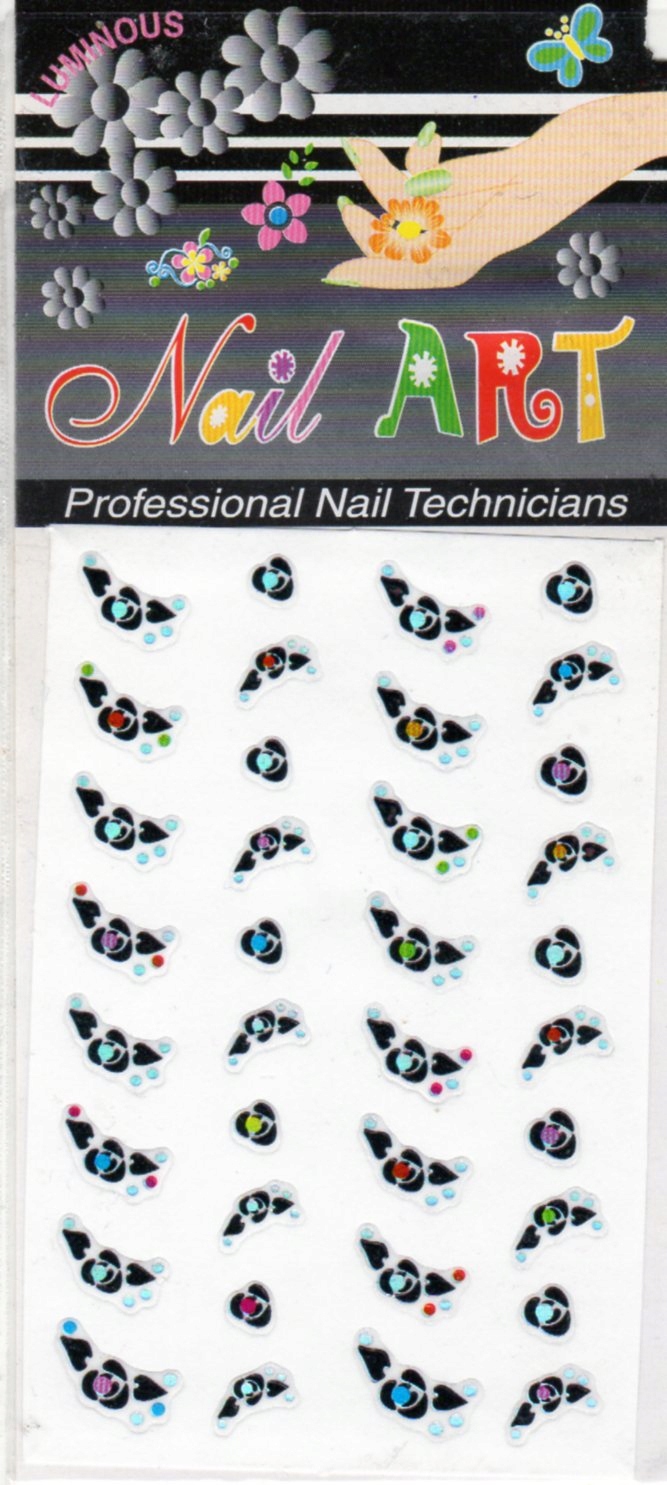 Naklejki na paznokcie.