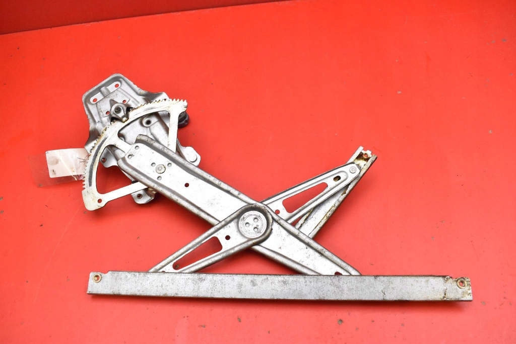 window regulator left front EU TOYOTA YARIS 1 and 5D HB 99-03