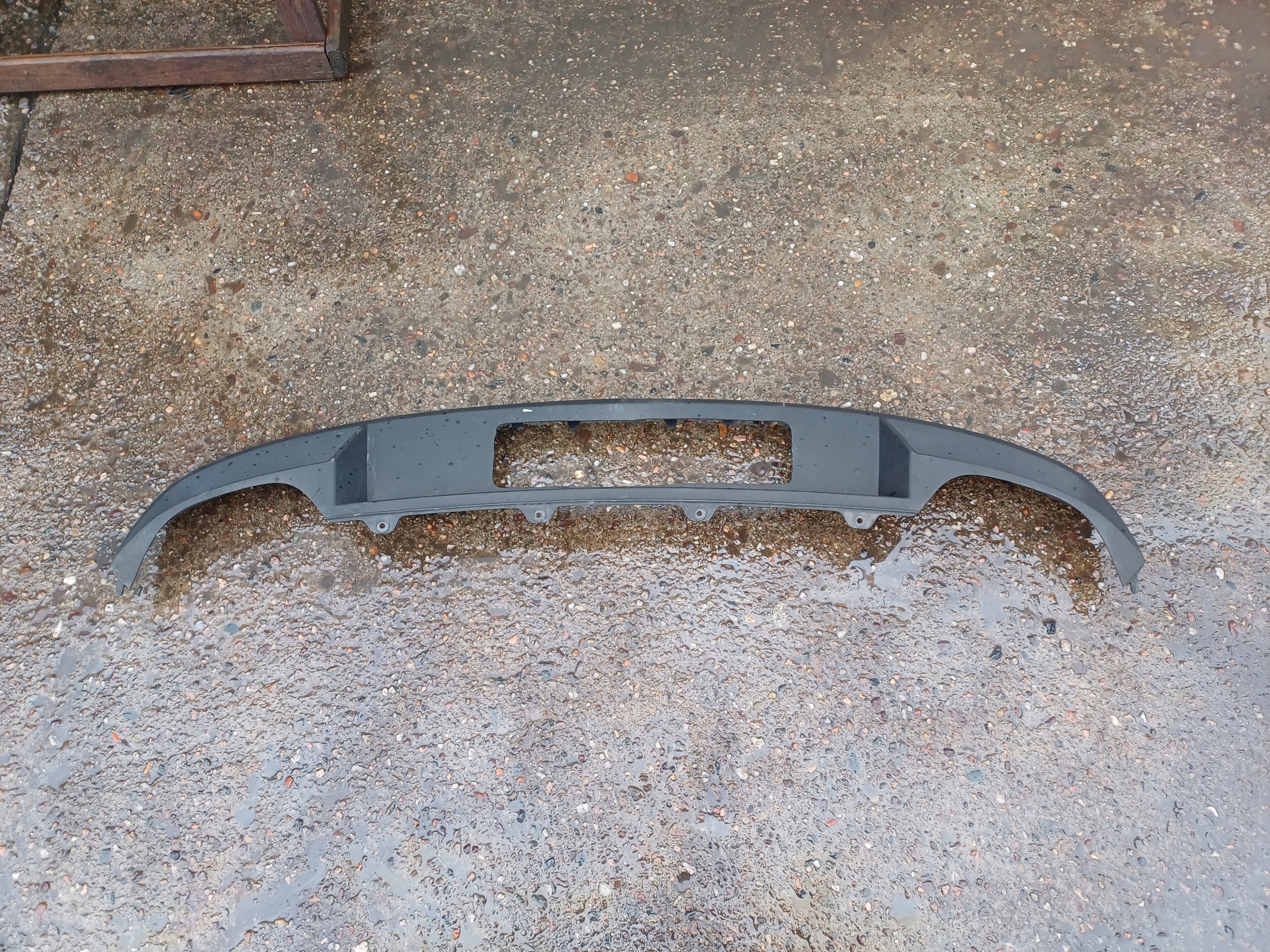 SKODA OCTAVIA 3 III SEDAN DOKŁADKA ZDERZAKA SPOILER ZDERZAKA TYŁ 5E5807521