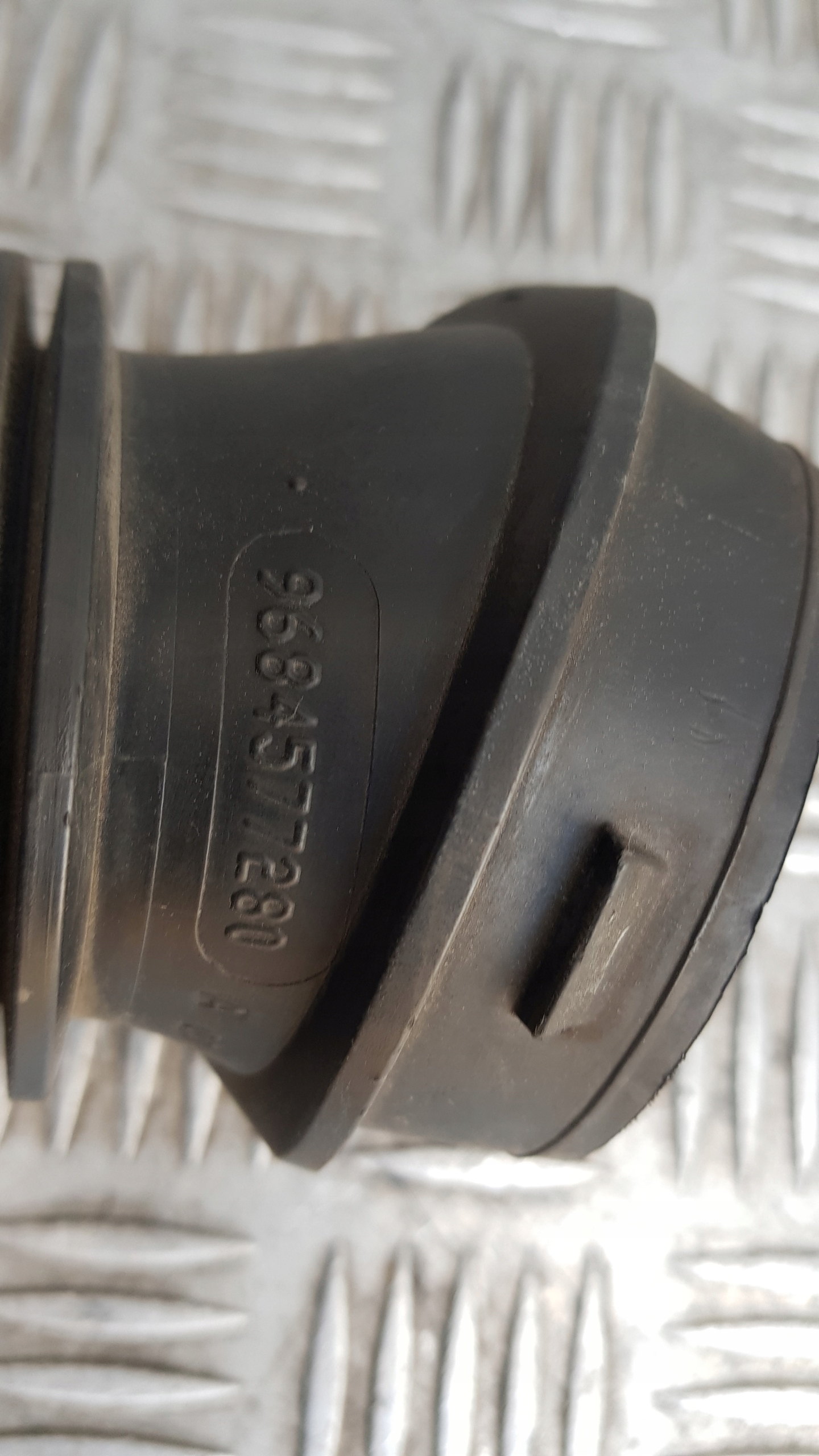 PEUGEOT 207 C3 1.6 pipe air wiring 9684577280