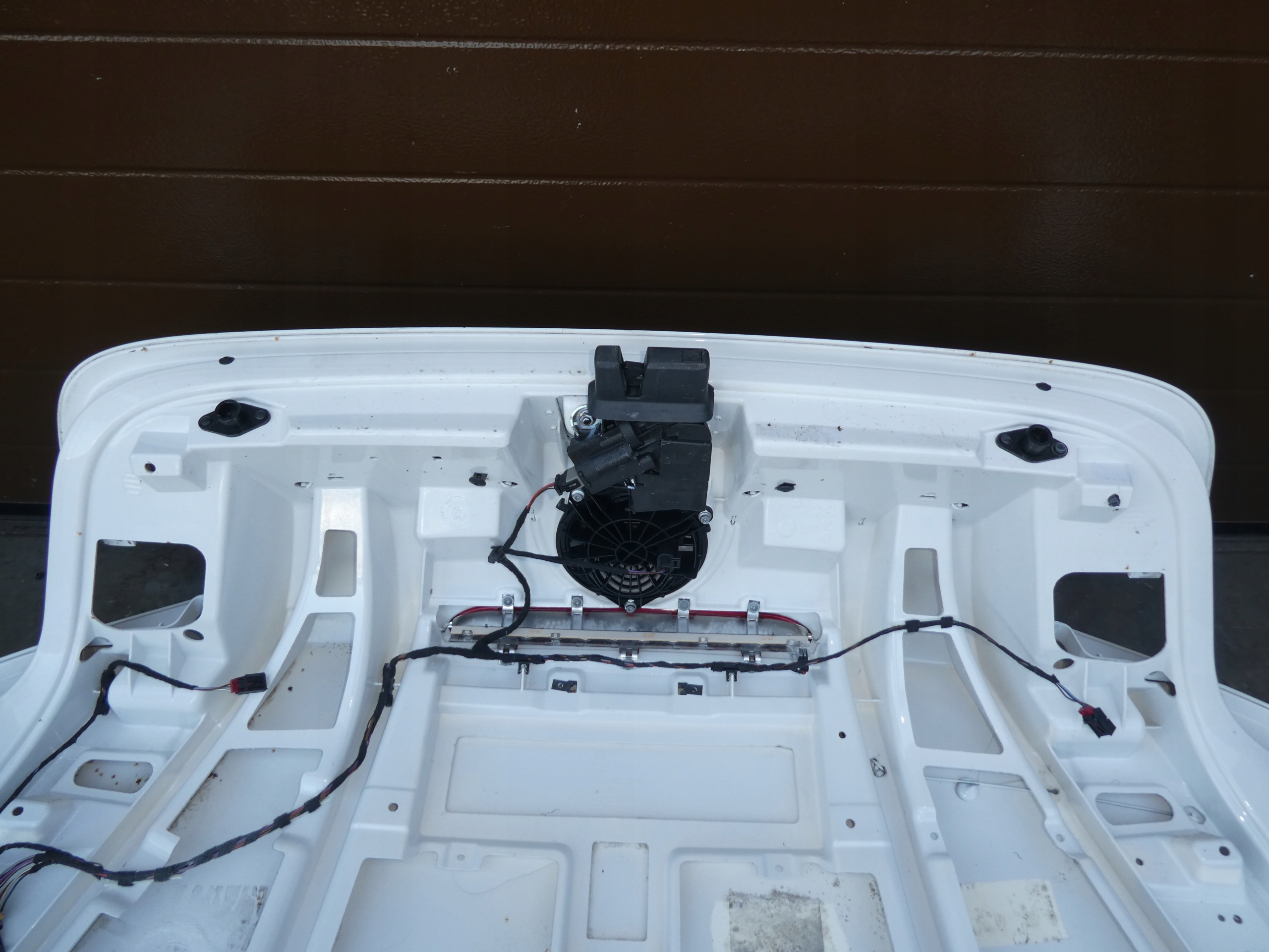 VW EOS trunk door boot boot door