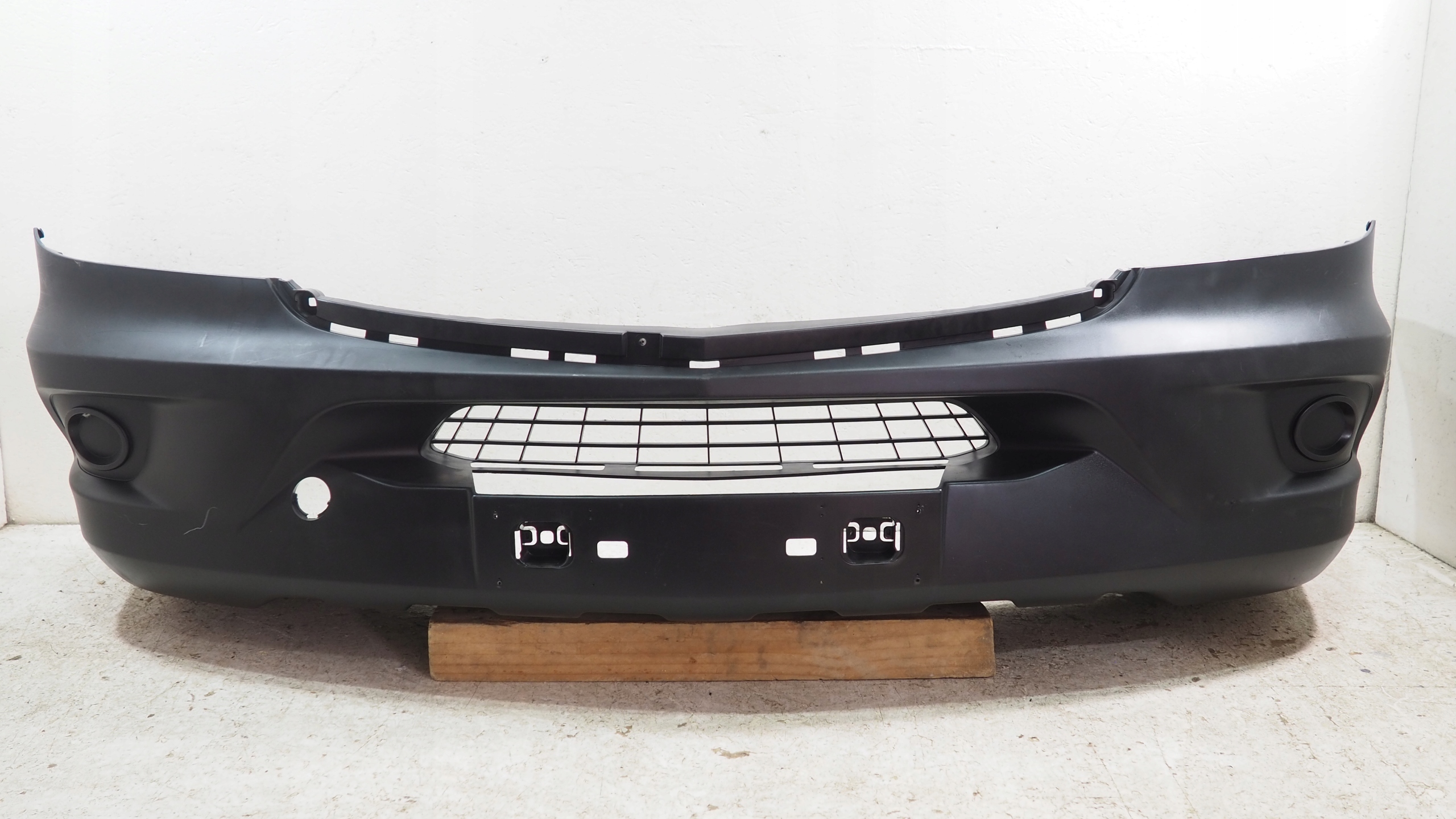 Mercedes Sprinter W906 bumper front front A9068851570