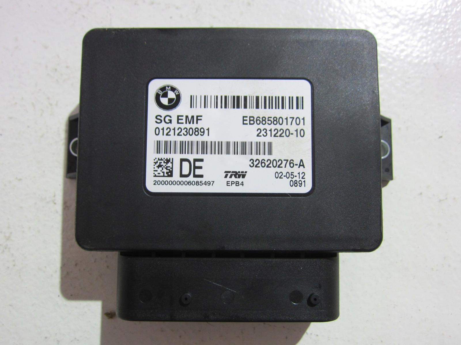BMW F10 module control unit electric brake 6858017