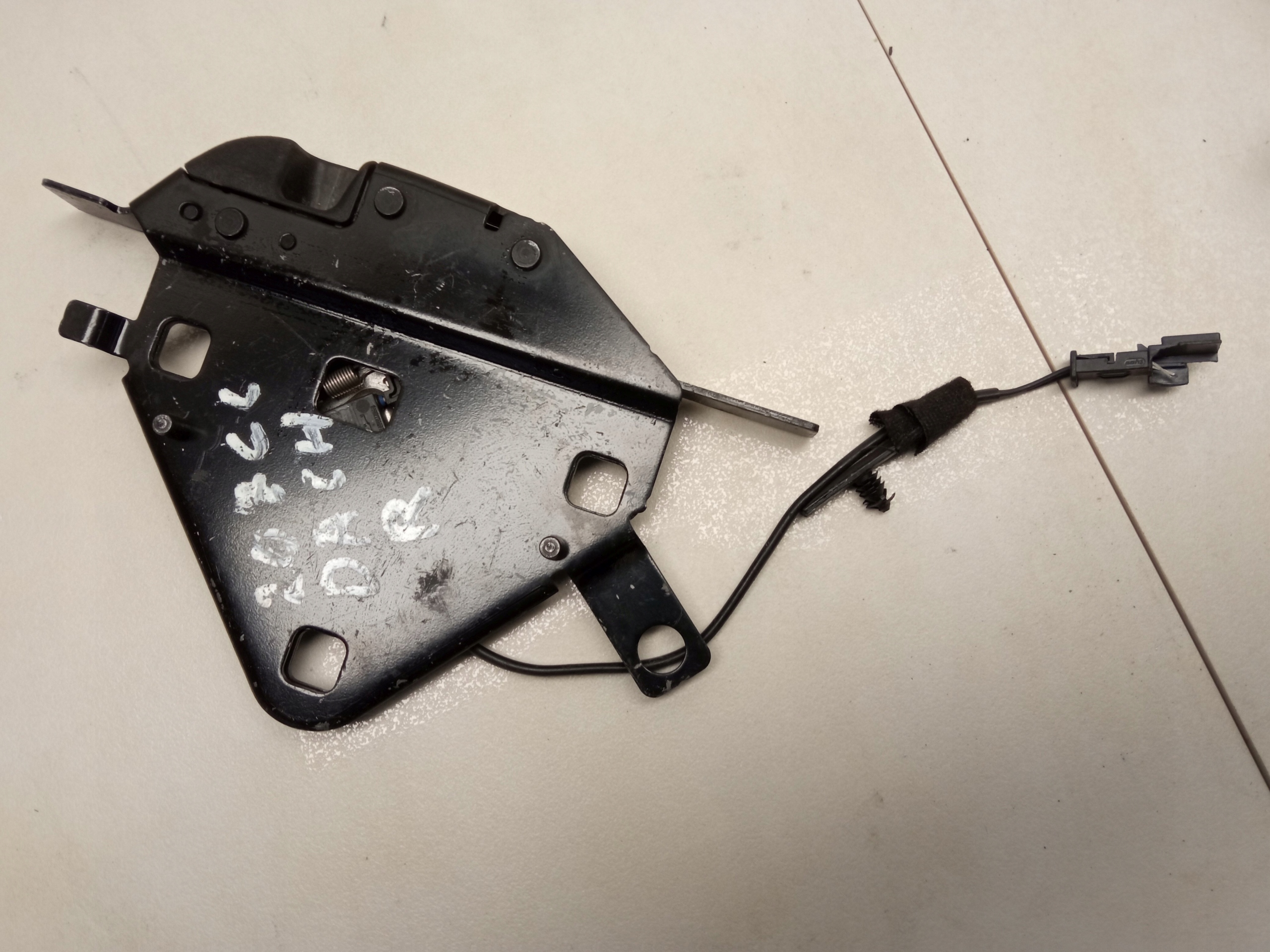 PRAWY ZAMEK DACHU PEUGEOT 207CC COUPE CABRIO