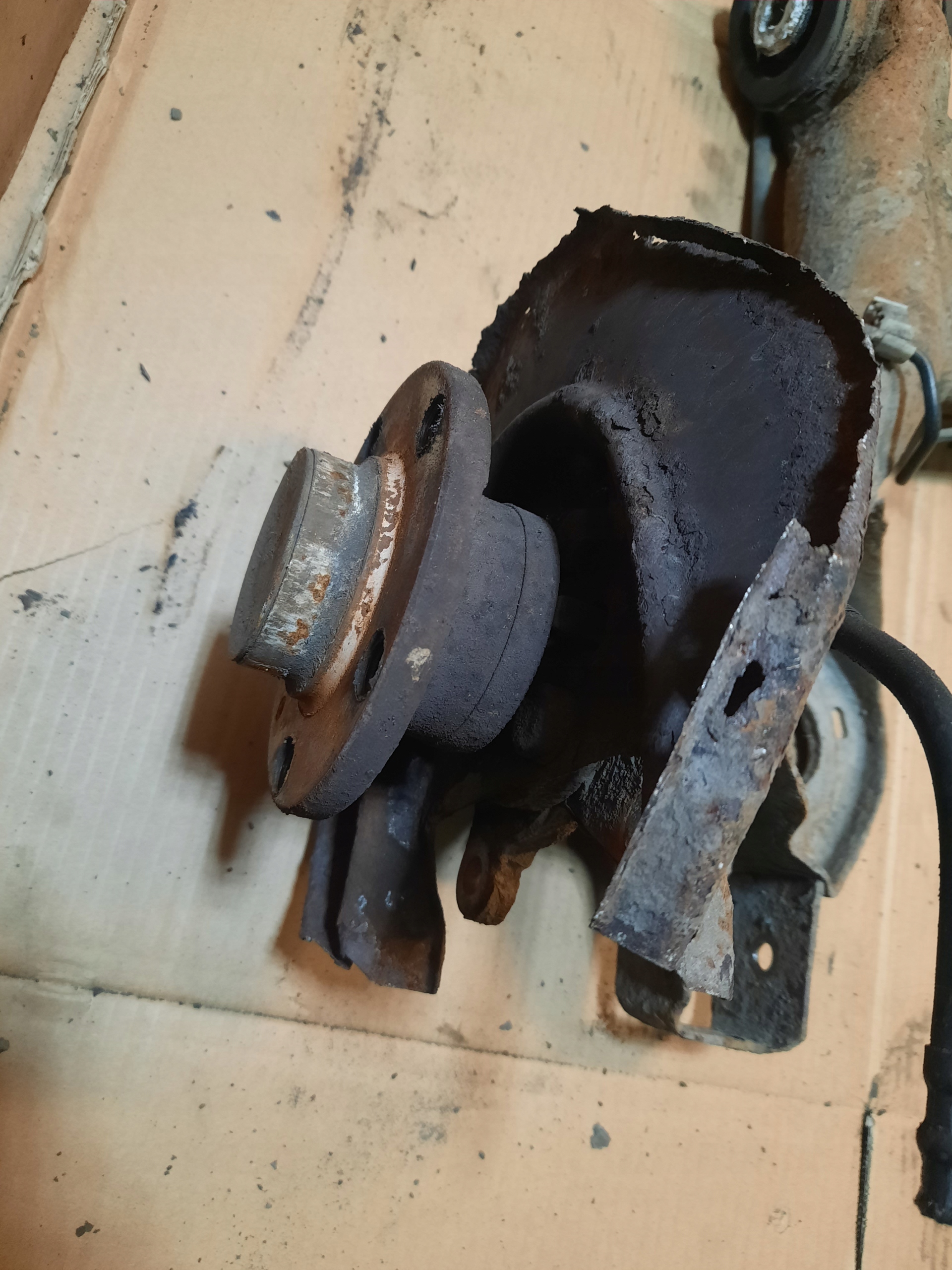 sider axis springing rear part seat ibiza III 6L 2002r