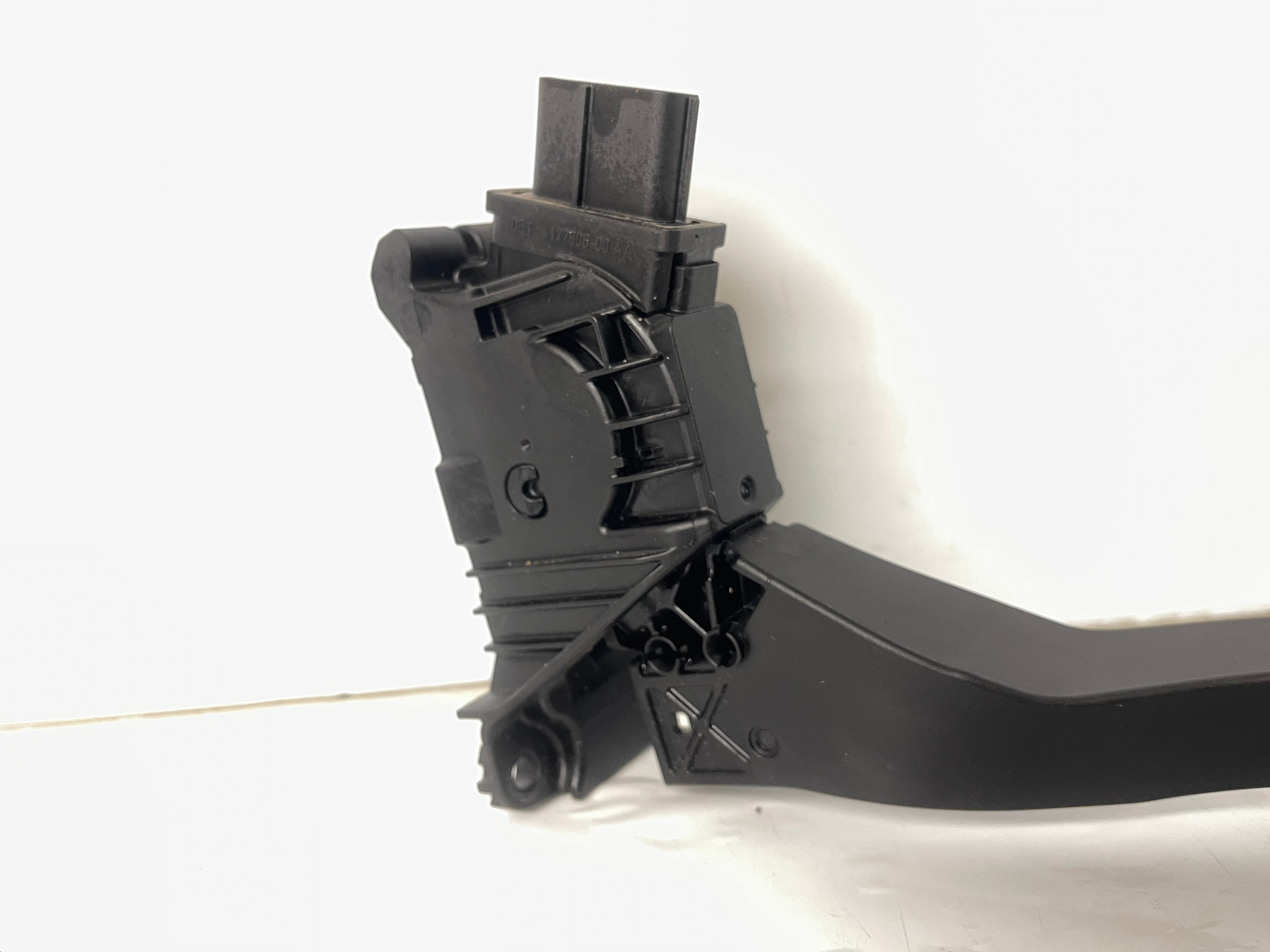 accelerator pedal potentiometer EUROPA 5Q1723503H VW PASSAT B8