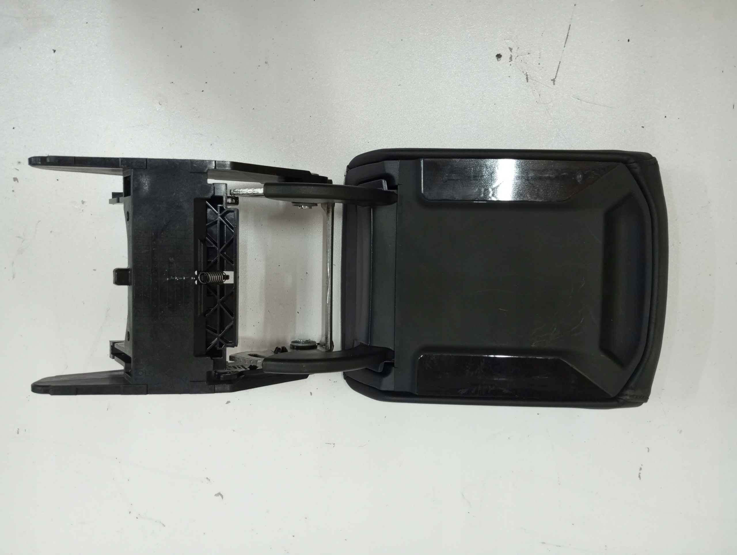 Armlehne VW T-CROSS 2GM