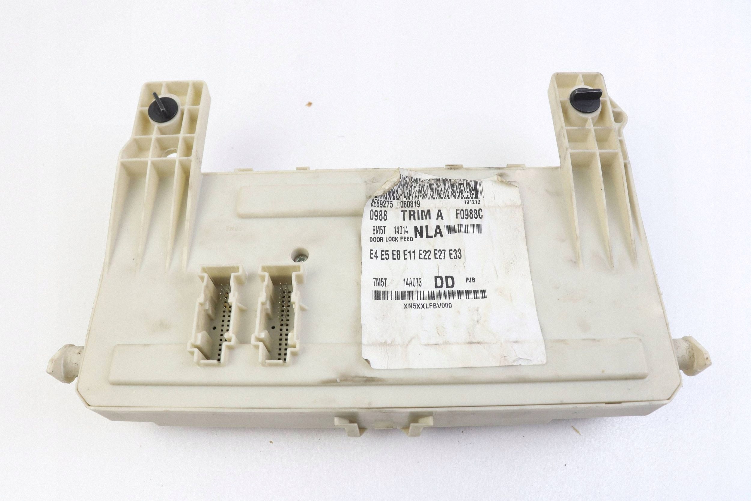 FORD FOCUS MK2 fuse box 7M5T-14A073-DD 8M5T-14014-NLA