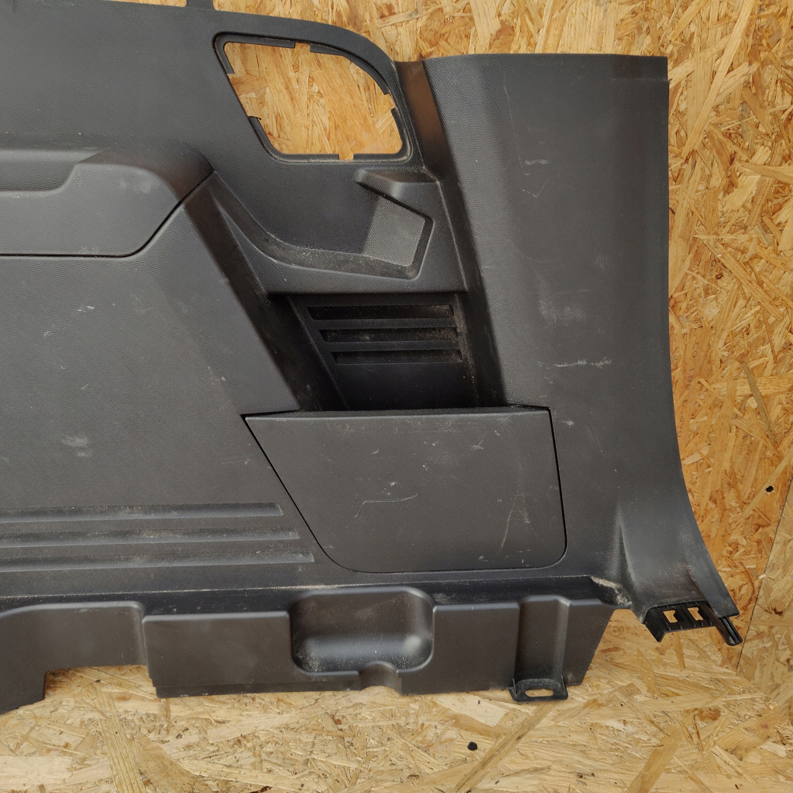 boot upholstery rear part right PEUGEOT 5008 II