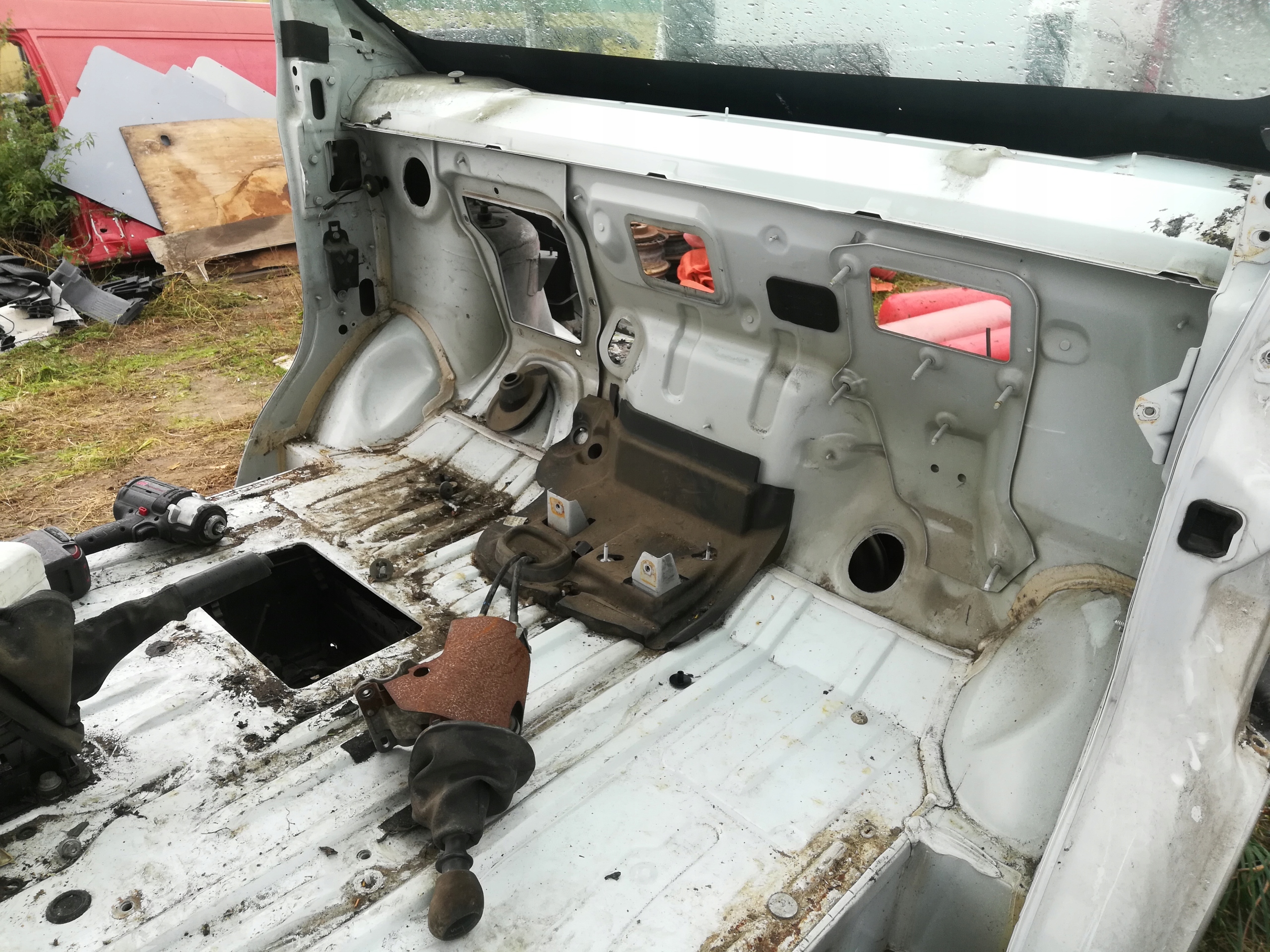 ĆWIARTKA LEWA PRAWA TRAFFIC PRMASTAR VIVARO 01-14 Typ samochodu Samochody osobowe Samochody dostawcze Samochody kempingowe Autobusy Niezdefiniowany