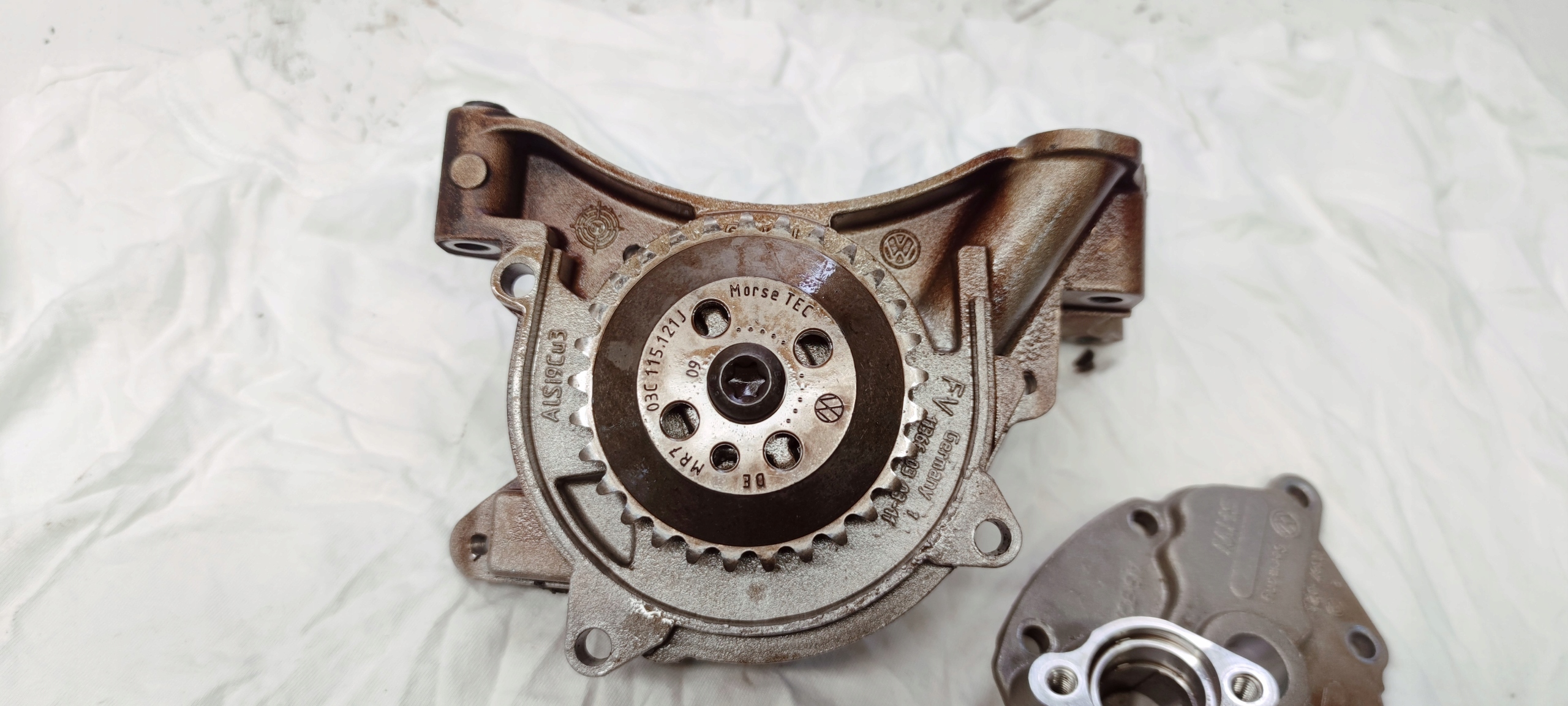 ÖLPUMPE AUDI VW SEAT 1.4 TFSI CAX 03C105Q
