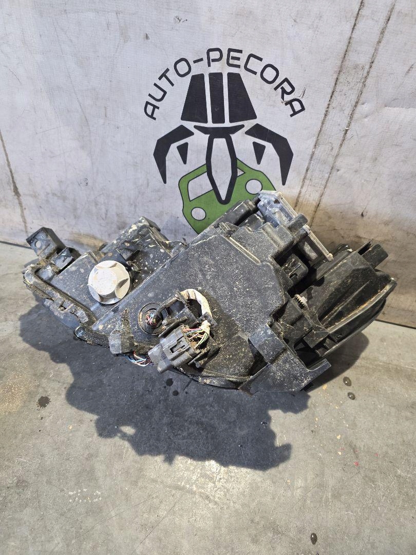 MAZDA 3 IV 2.0 HYBRYDA light right front BOL5-67890