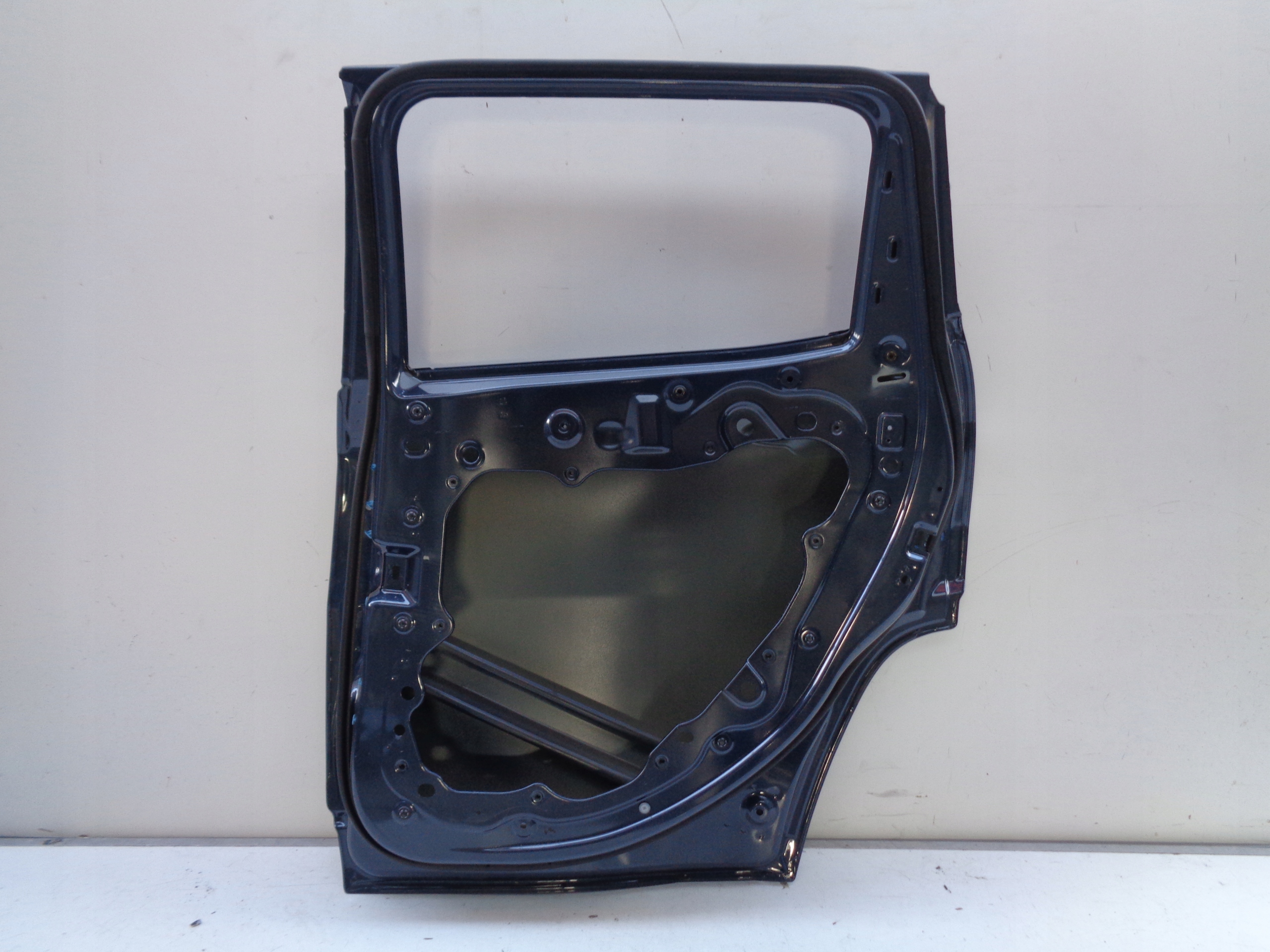 door right rear. JEEP COMPASS 17- NR 33065