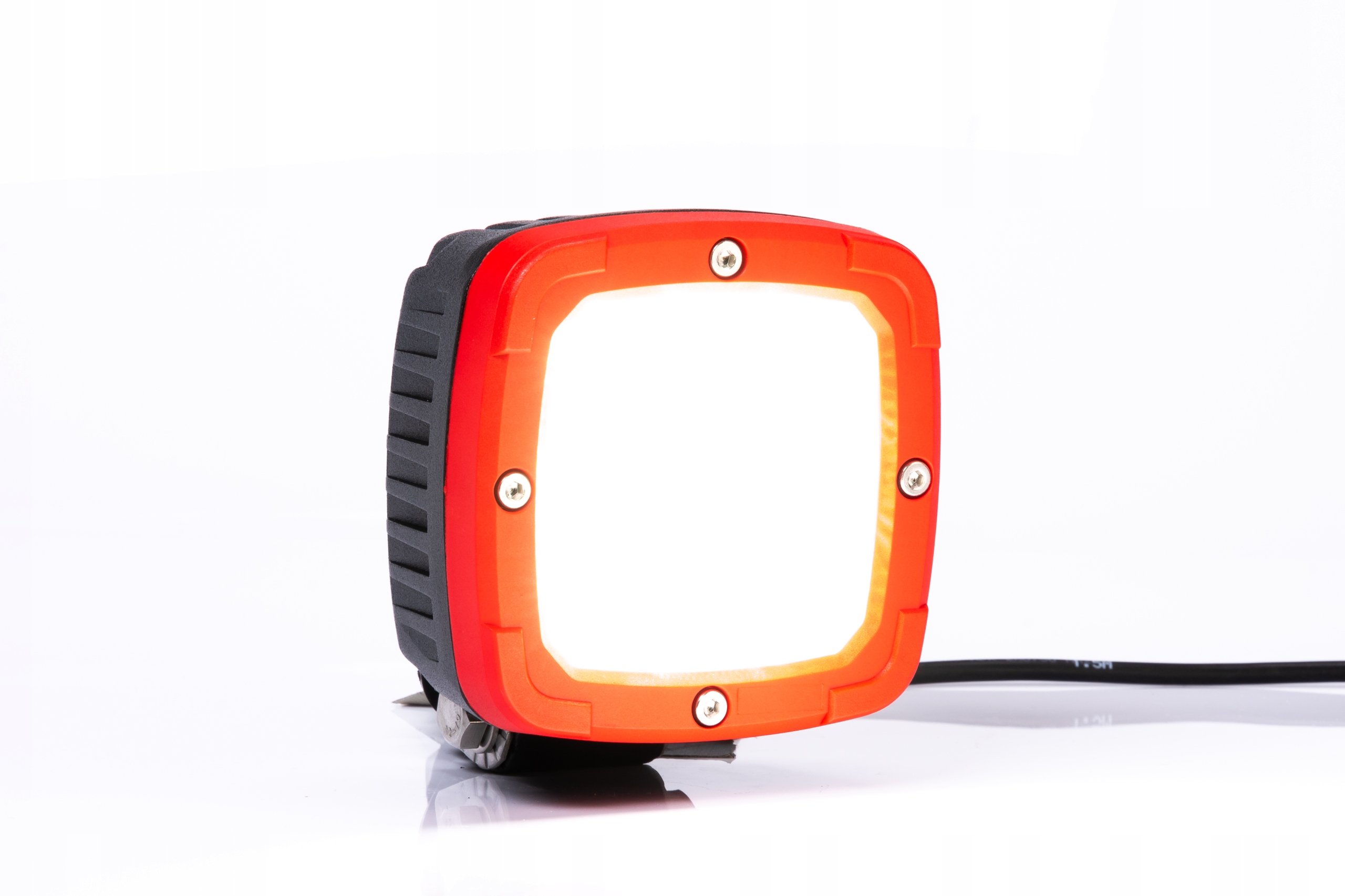 LAMPA HALOGEN ROBOCZY LED 4100LM FRISTOM FT 361 Car type 4x4 SUV Passenger cars Cargo vans Trucks RVs Buses Undefined