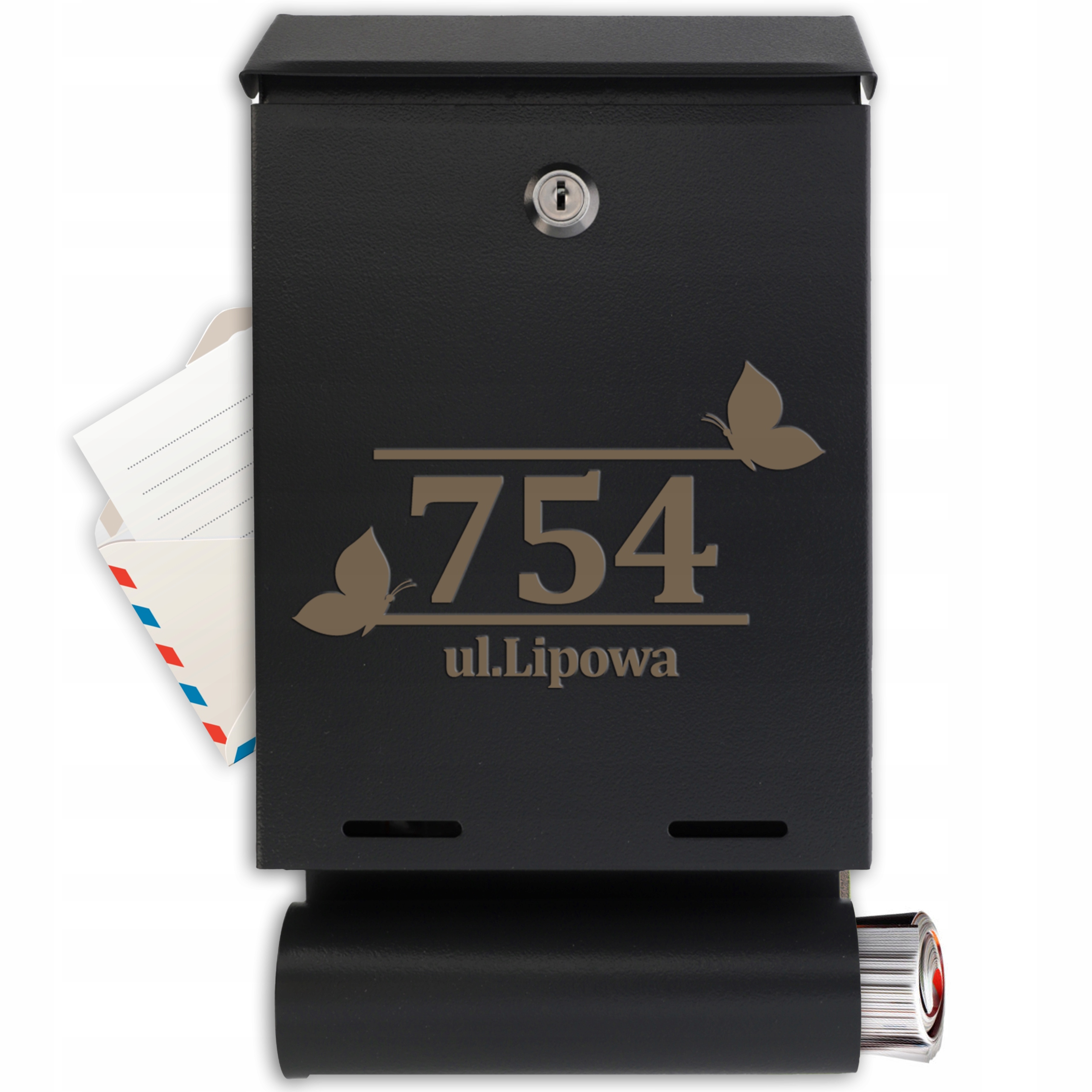 Černá poštovní schránka s adresní trubkou a nádherným gravírovaným vzorem