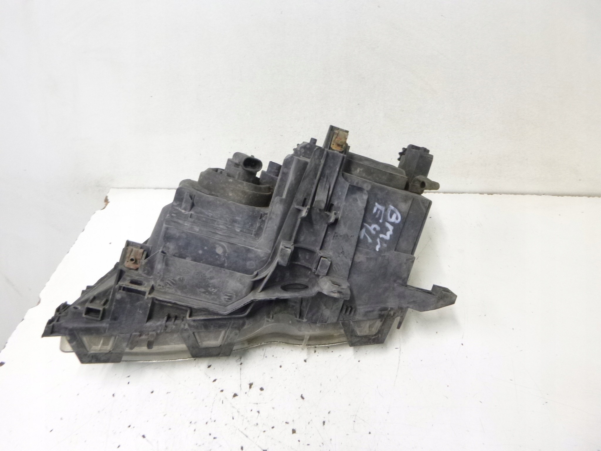 FAR PREDNJA BMW E46 LIFT 2001R.