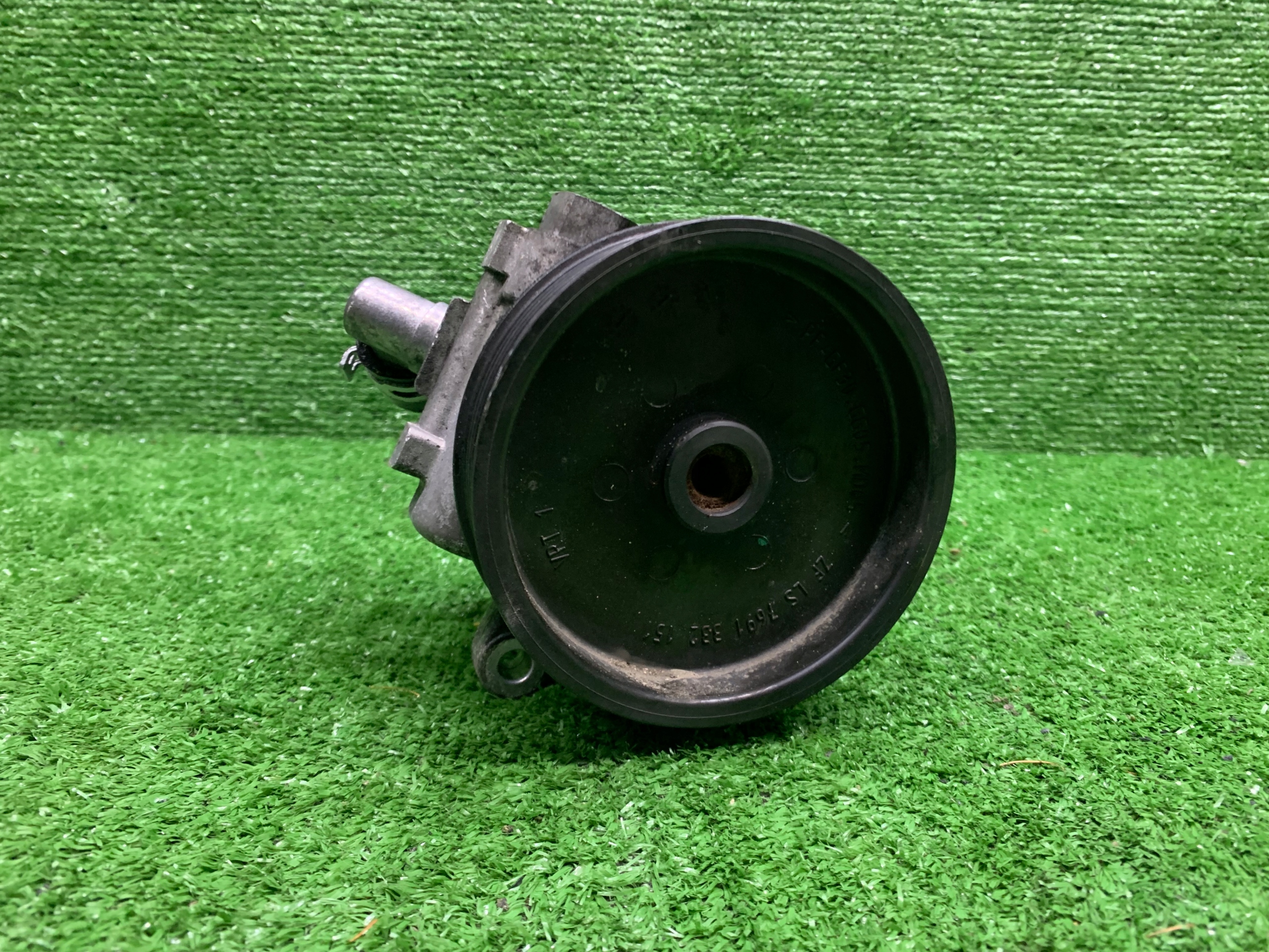 MERCEDES CLS W219 W211 W164 3.0 CDI servo pump A0054660201