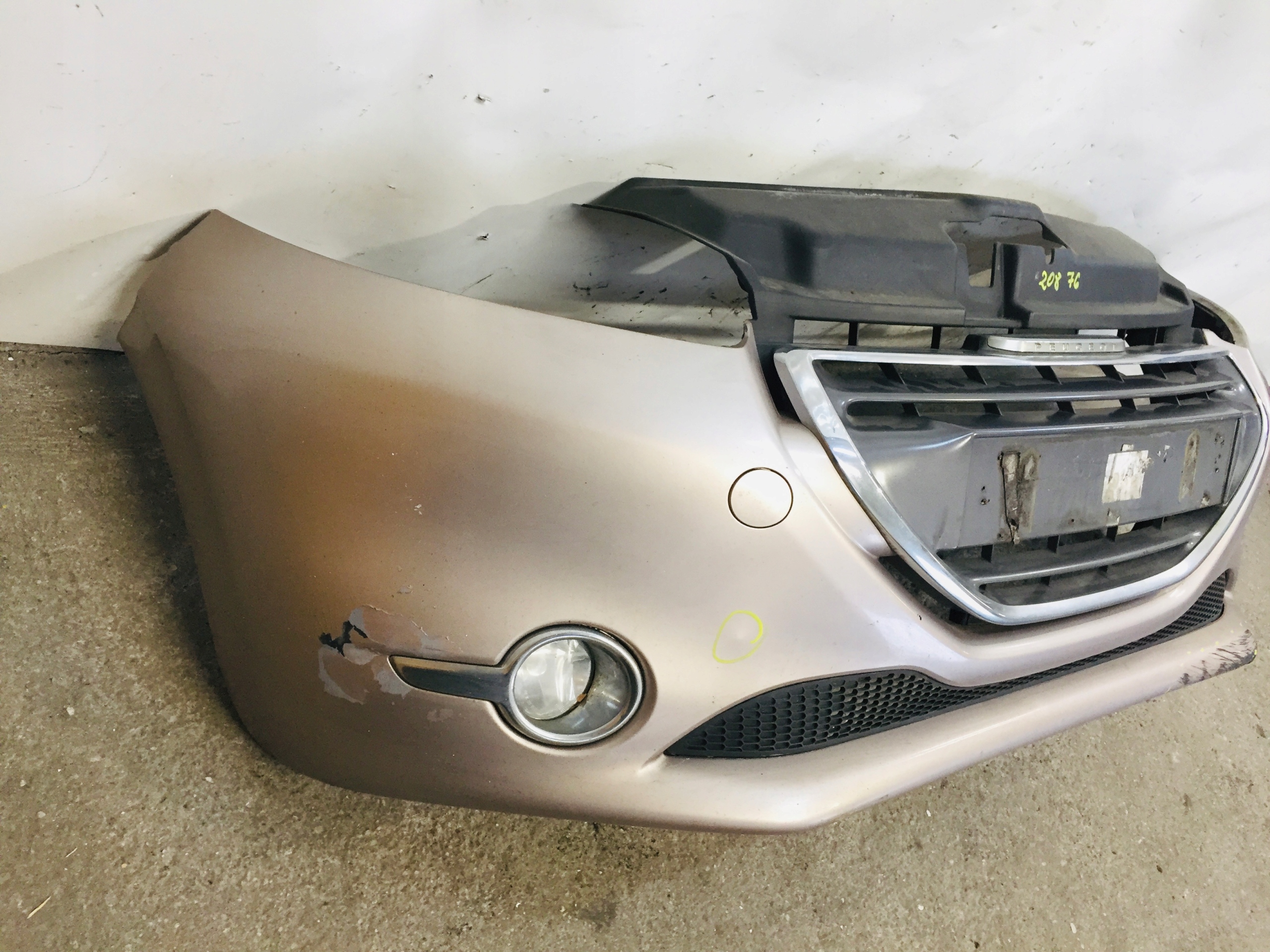 ZDERZAK PRZEDNI KOMPLETNY KCK PEUGEOT 208 #76 Typ samochodu Samochody osobowe